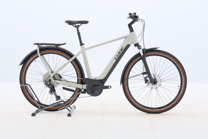 Cube TOURING HYBRID PRO 625 2024