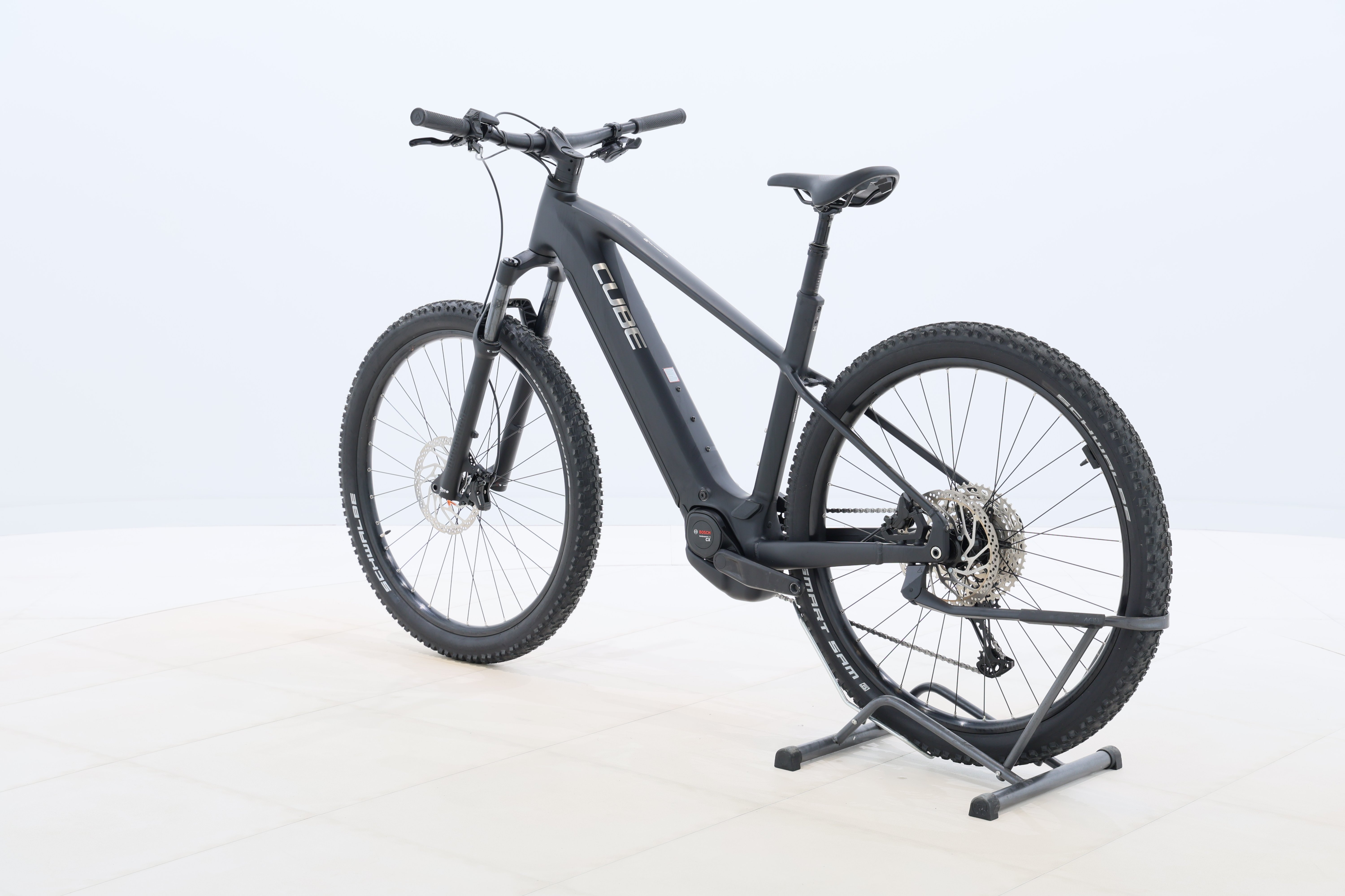 b7038d1f-0786-46cf-b873-790220bd2412