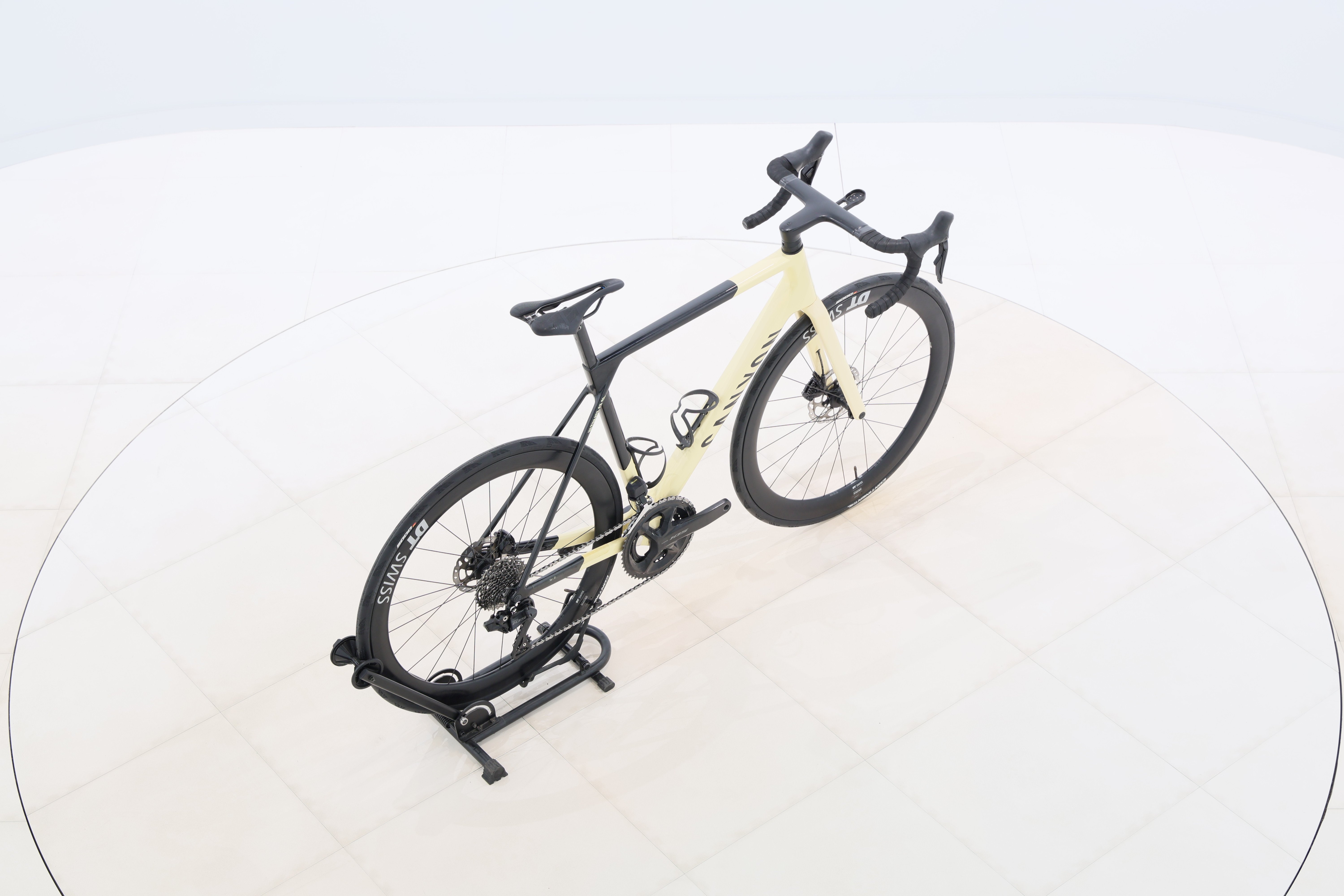 c0f44b6d-c6d4-4ef8-ac80-f145e42131b3