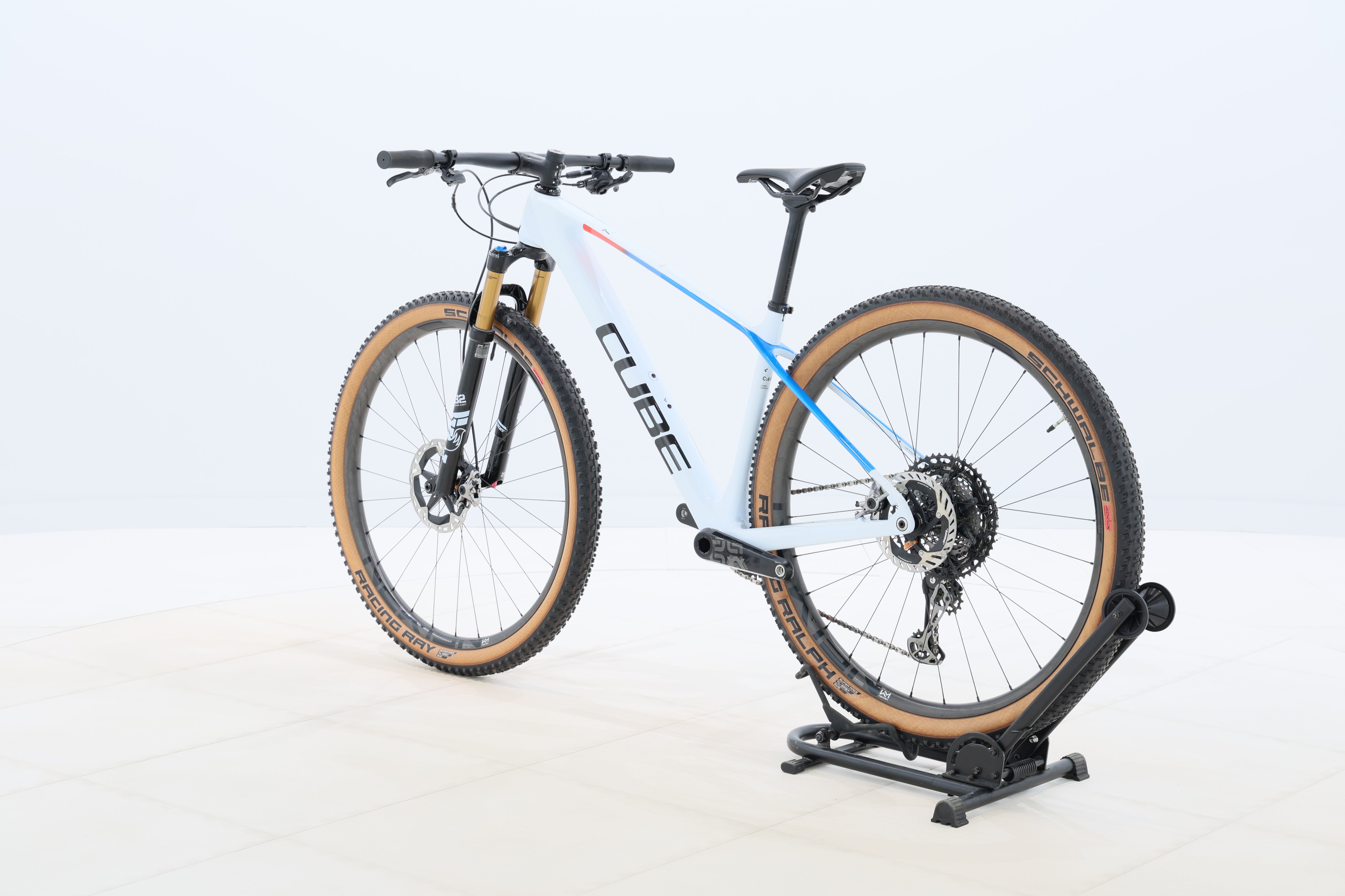 703dd7b7-e2fe-4941-bde2-401a14bcd9aa