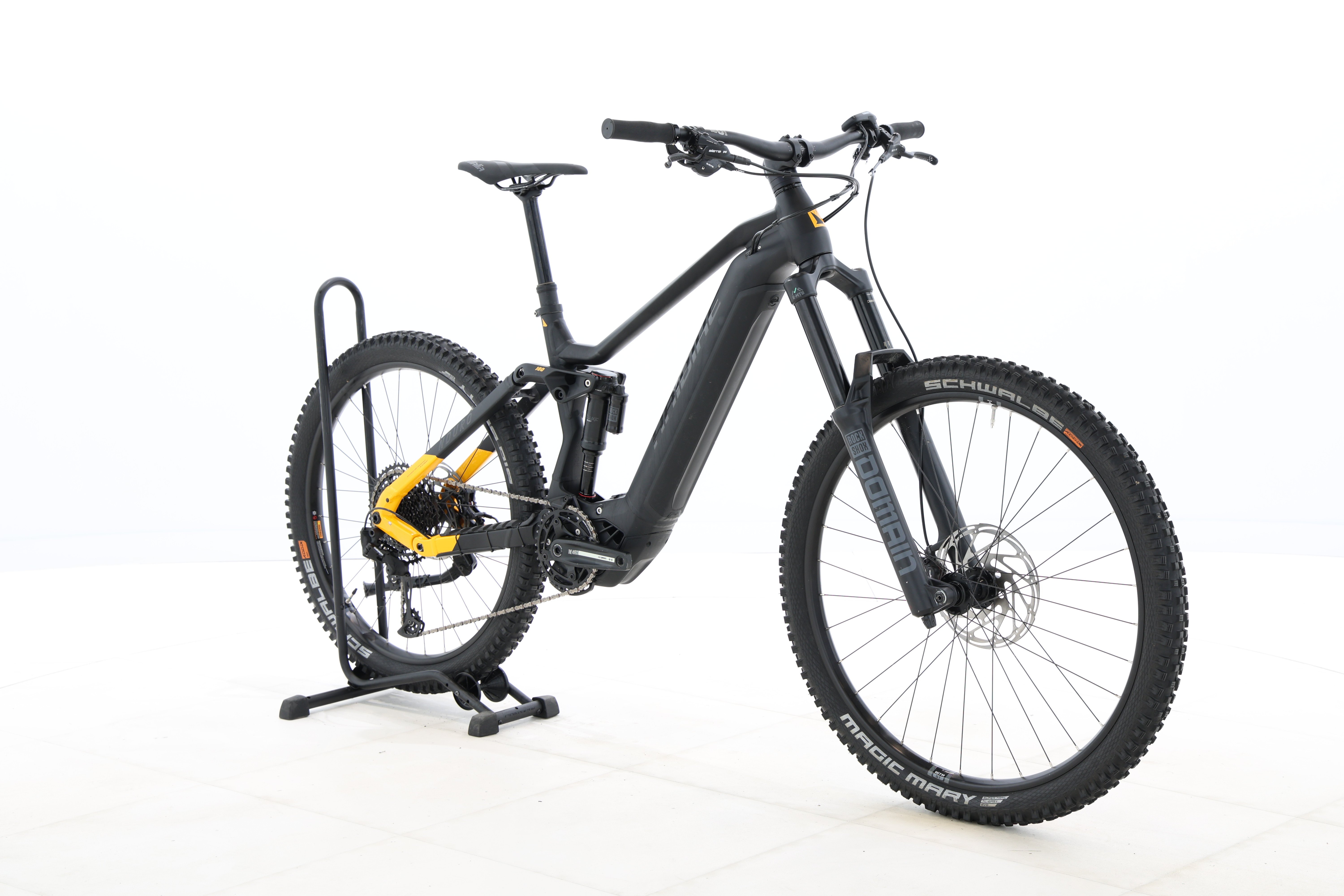 28ca3253-f49c-40c0-b93d-28f7291cf3b7