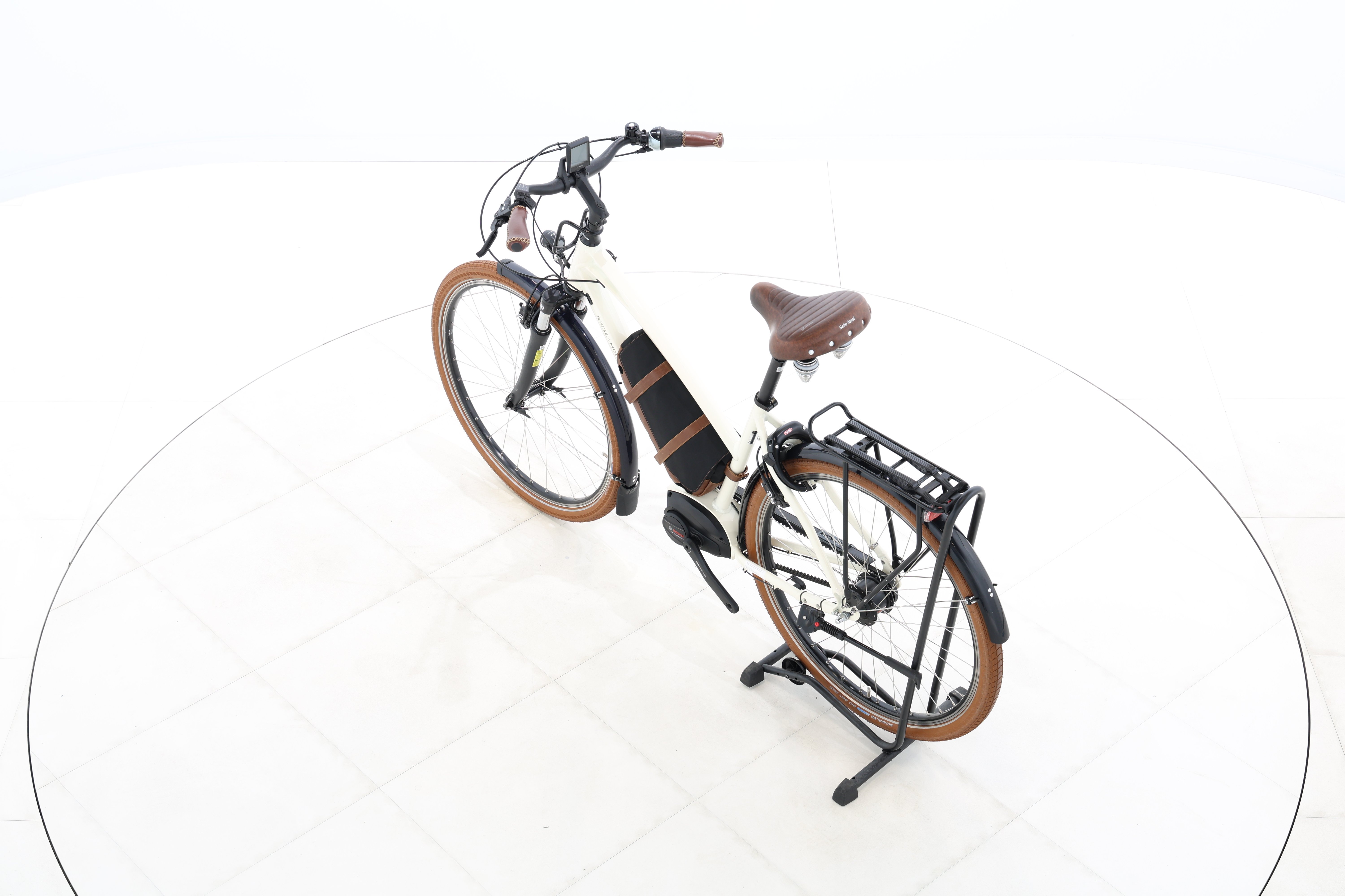 b30a9e4c-59fc-401b-873d-20fa7d1529c3