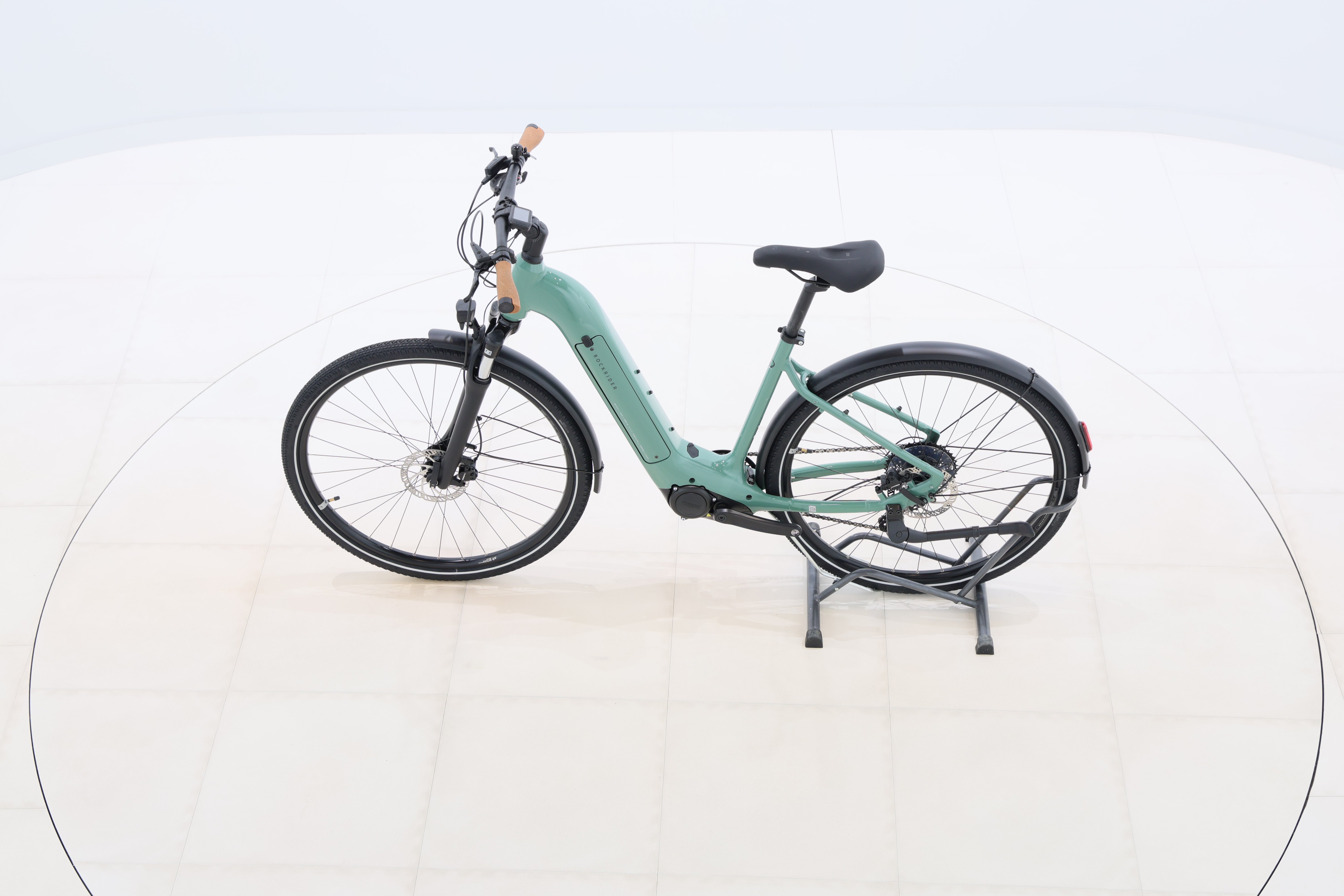 f53b539a-169a-4df5-961b-c7435943bdab