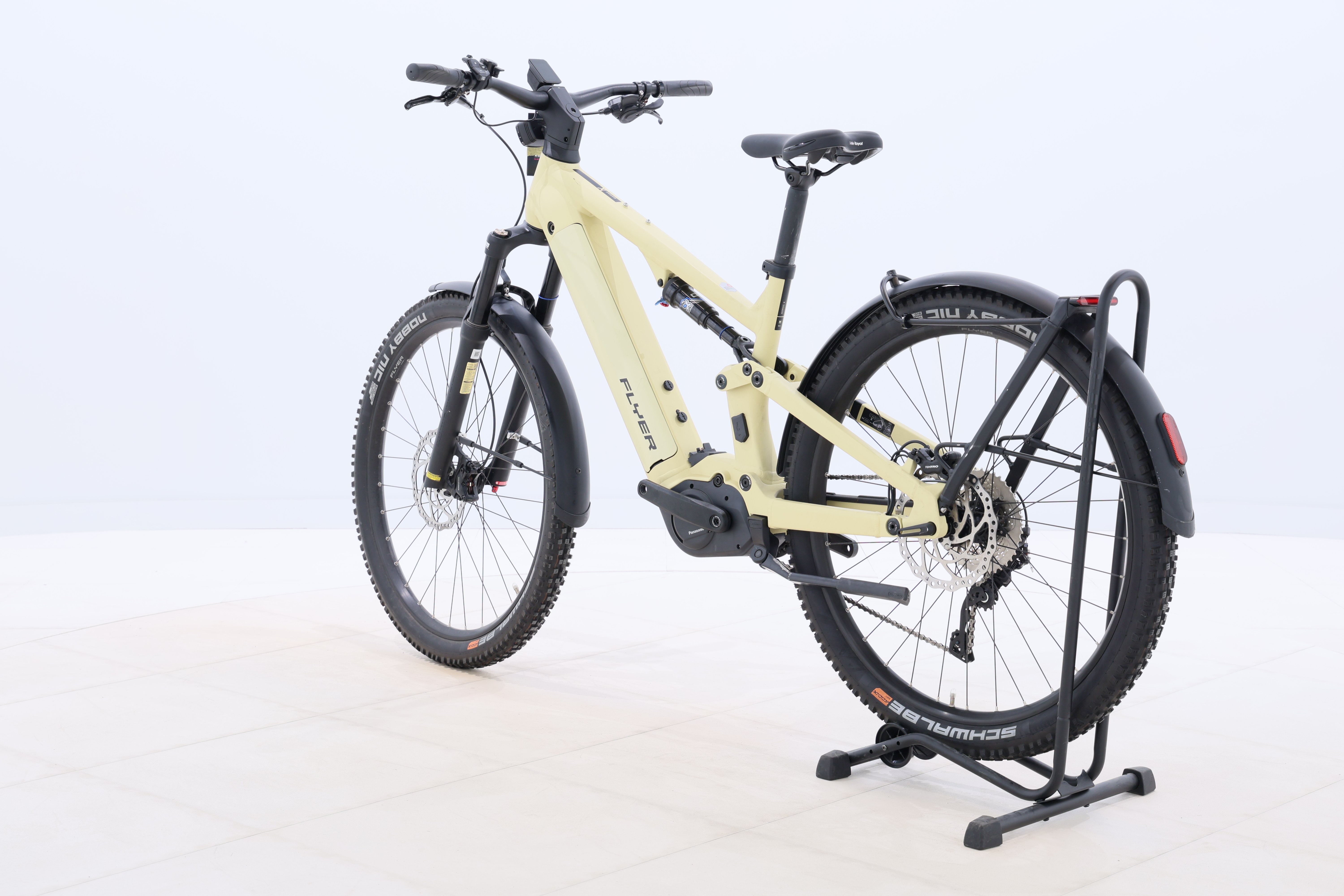 8b0d100d-bc86-4e9f-be8f-75b5f37868a7