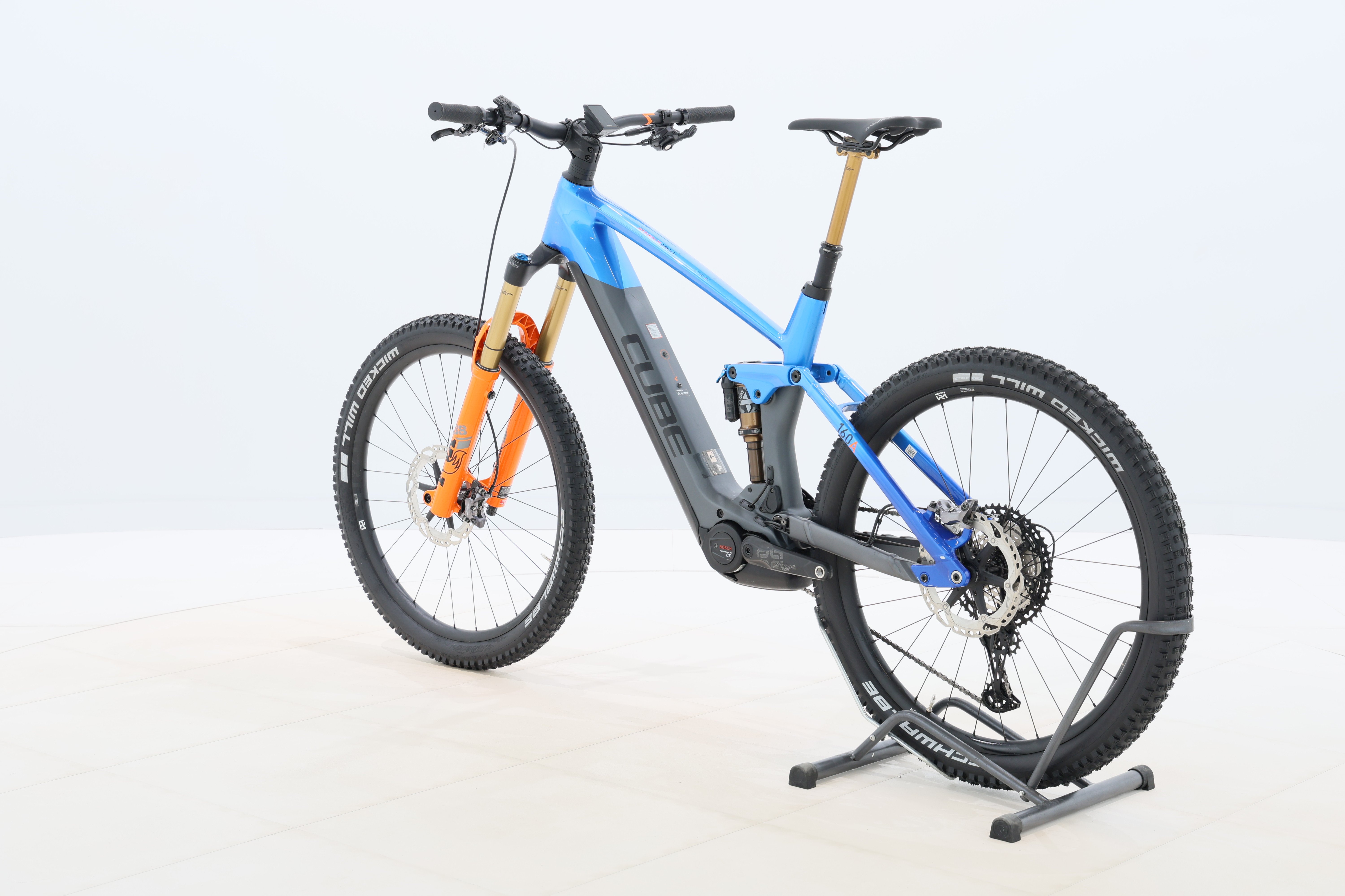 8a06948e-6826-467b-a13e-0f873f2606cd