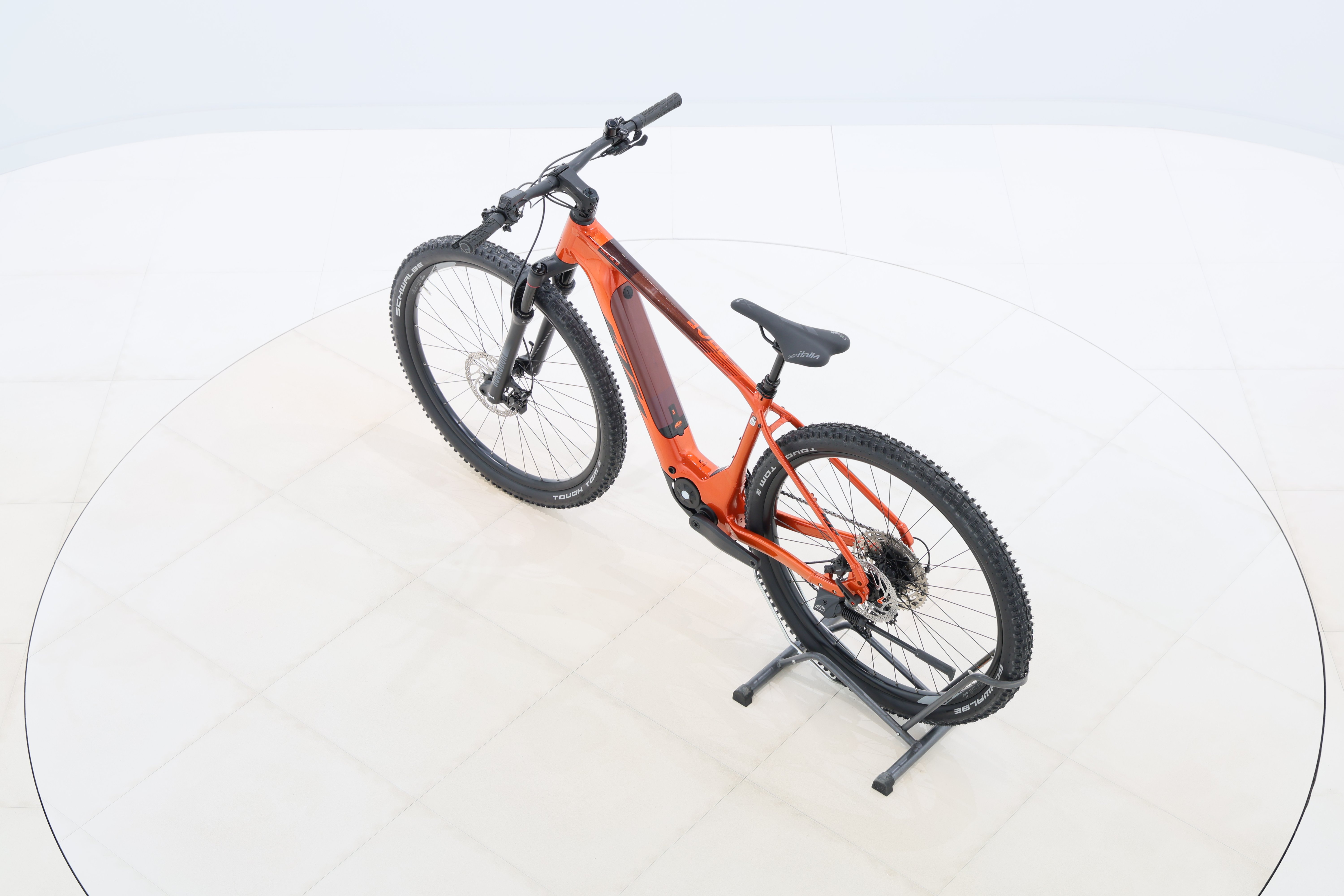 c1ff7ebf-4f16-4e96-8ff7-e9964b38021a