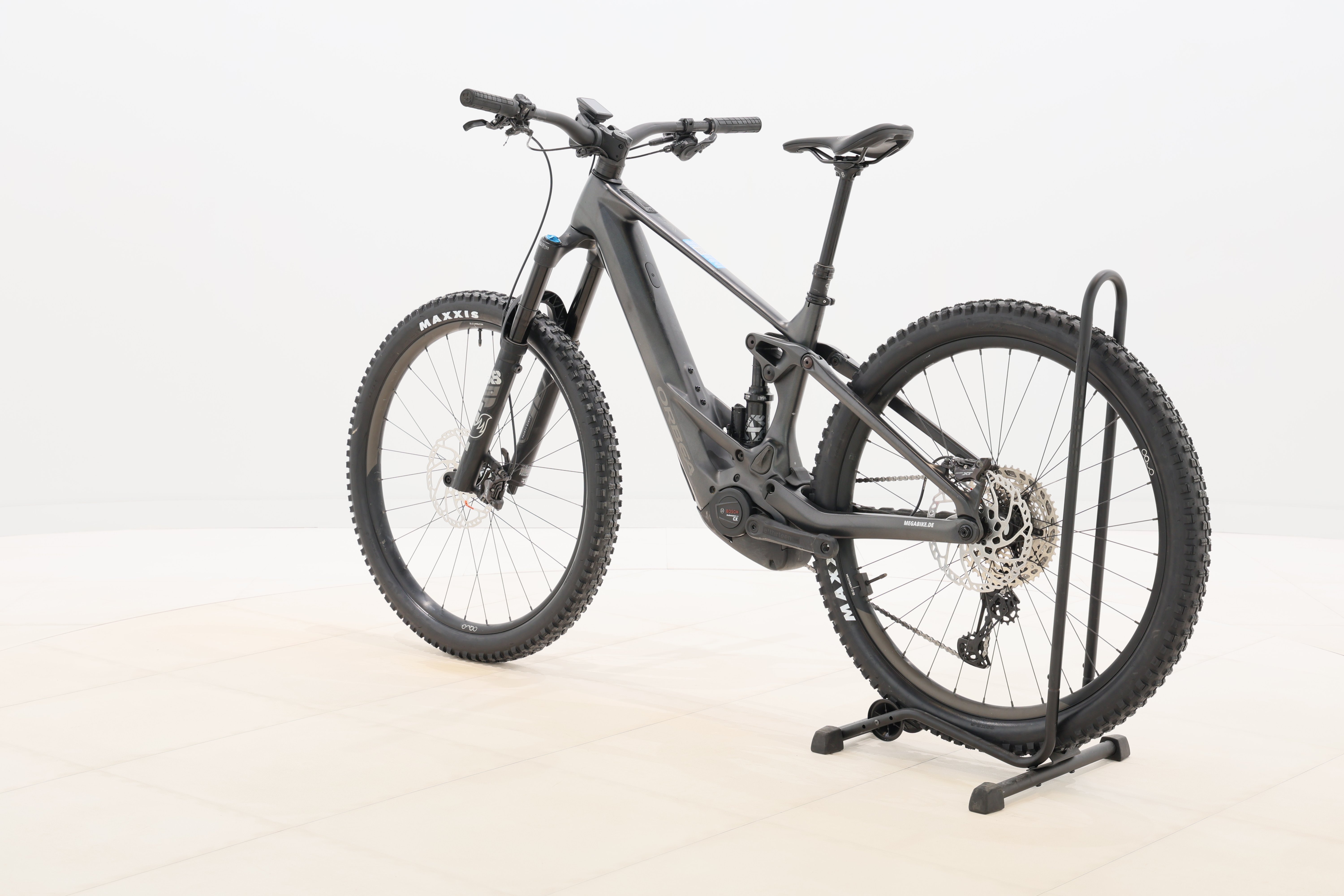 1e2569a8-07ff-41c2-ae27-164d902ec9e1