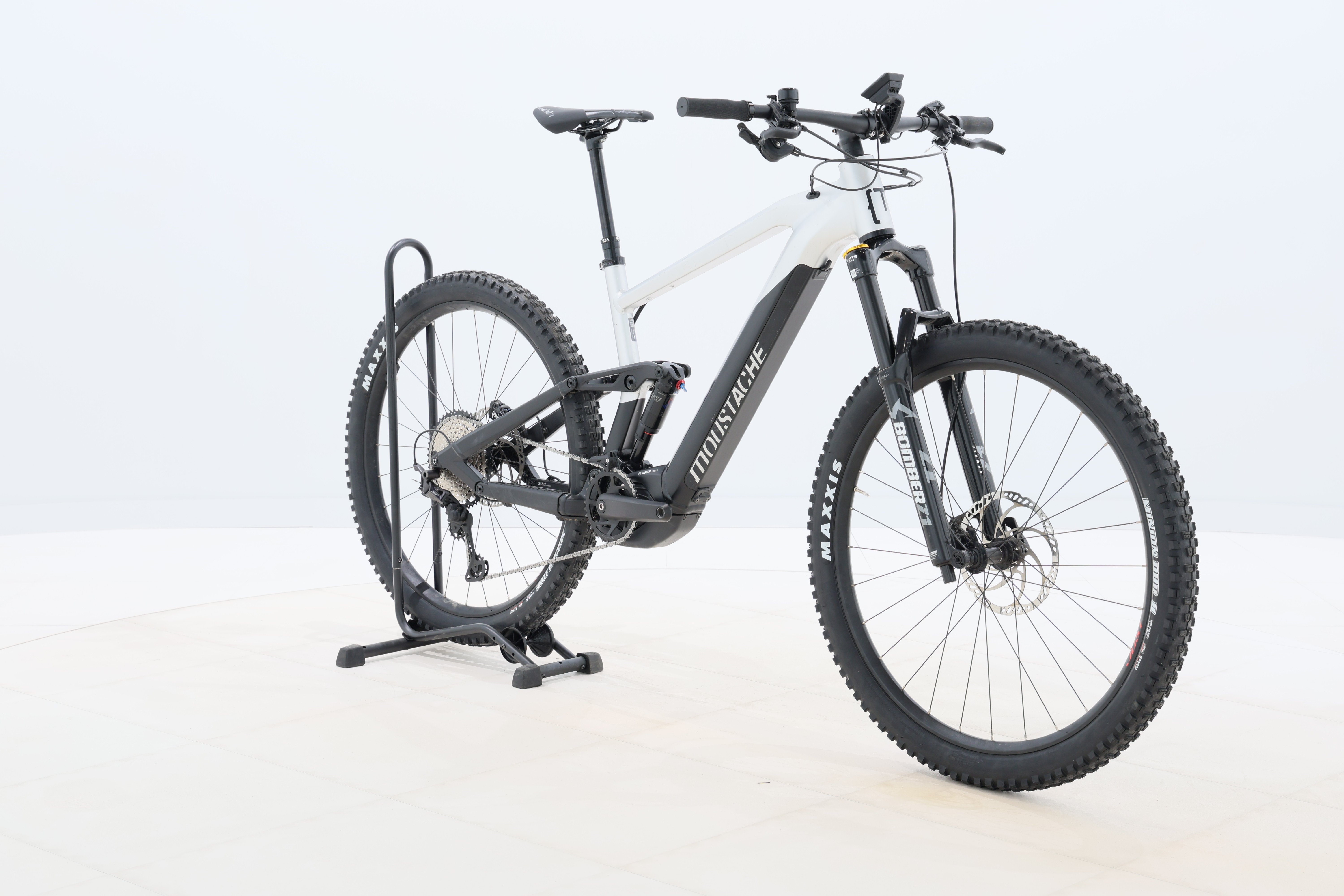 d6cf9d1e-9919-4722-8b1e-1e3e9d42b280