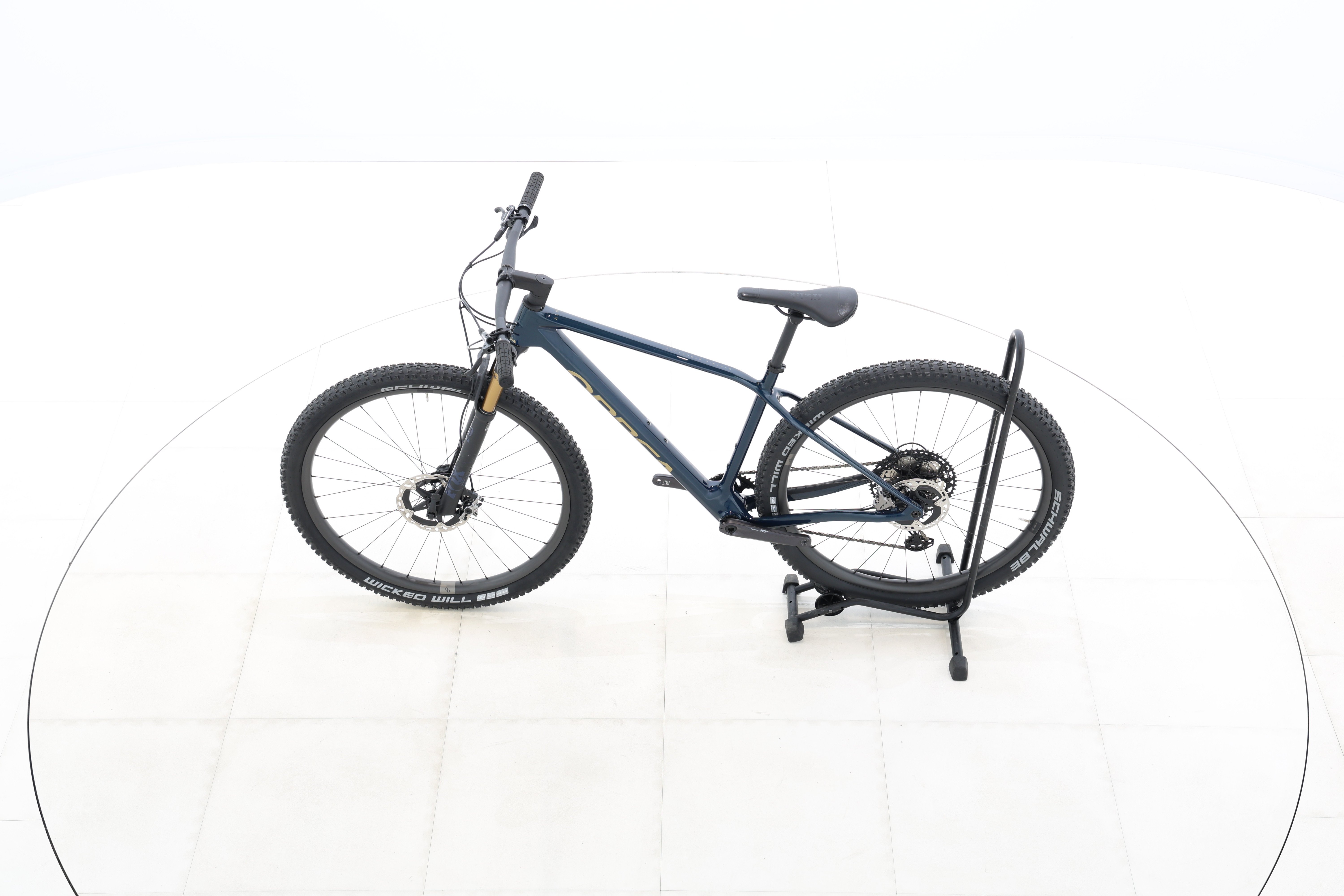 22f9cbdb-9218-47f2-b1e5-f09e1ed06f82