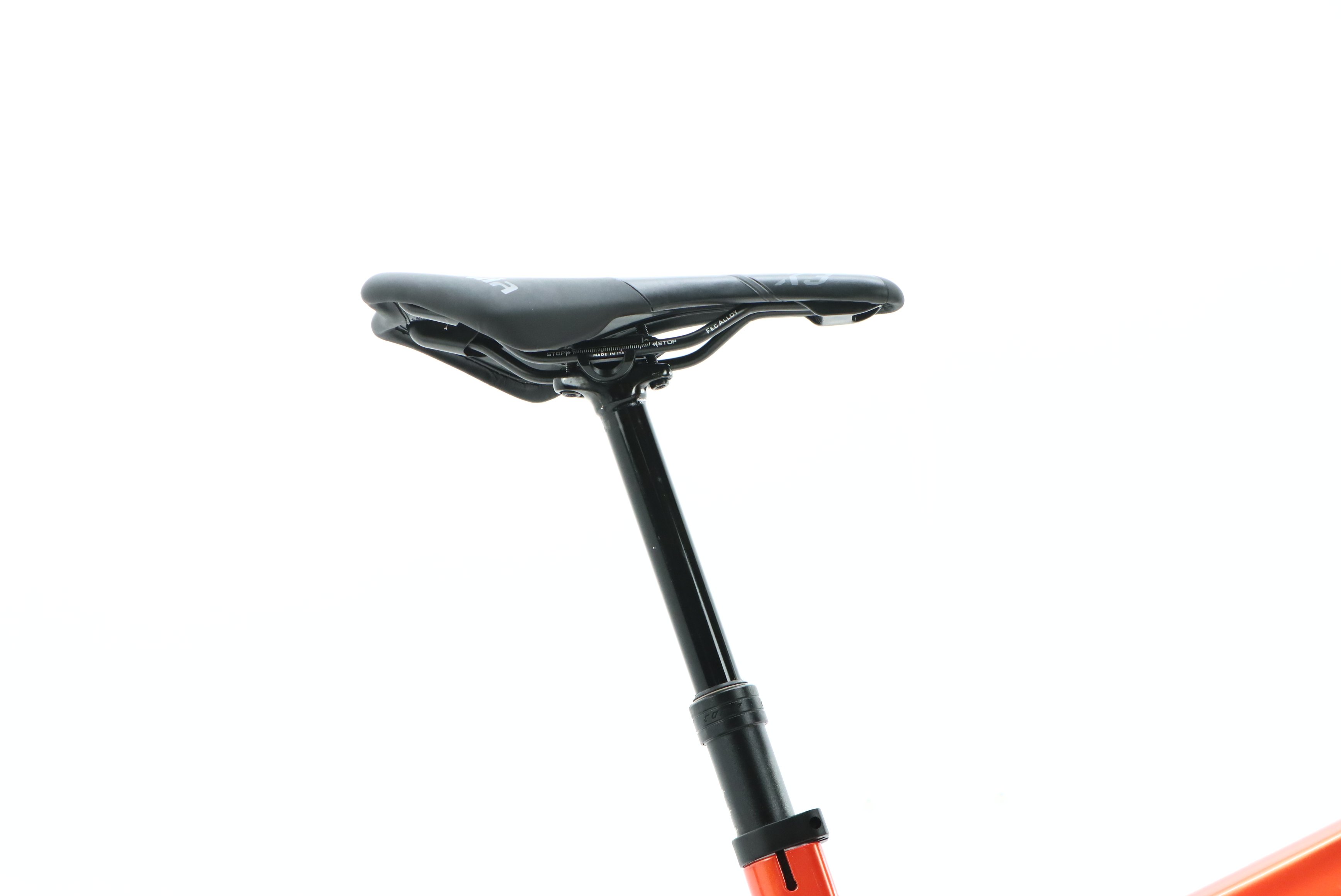 a6a896ff-9874-40f1-b1e3-3cfd8699fae3