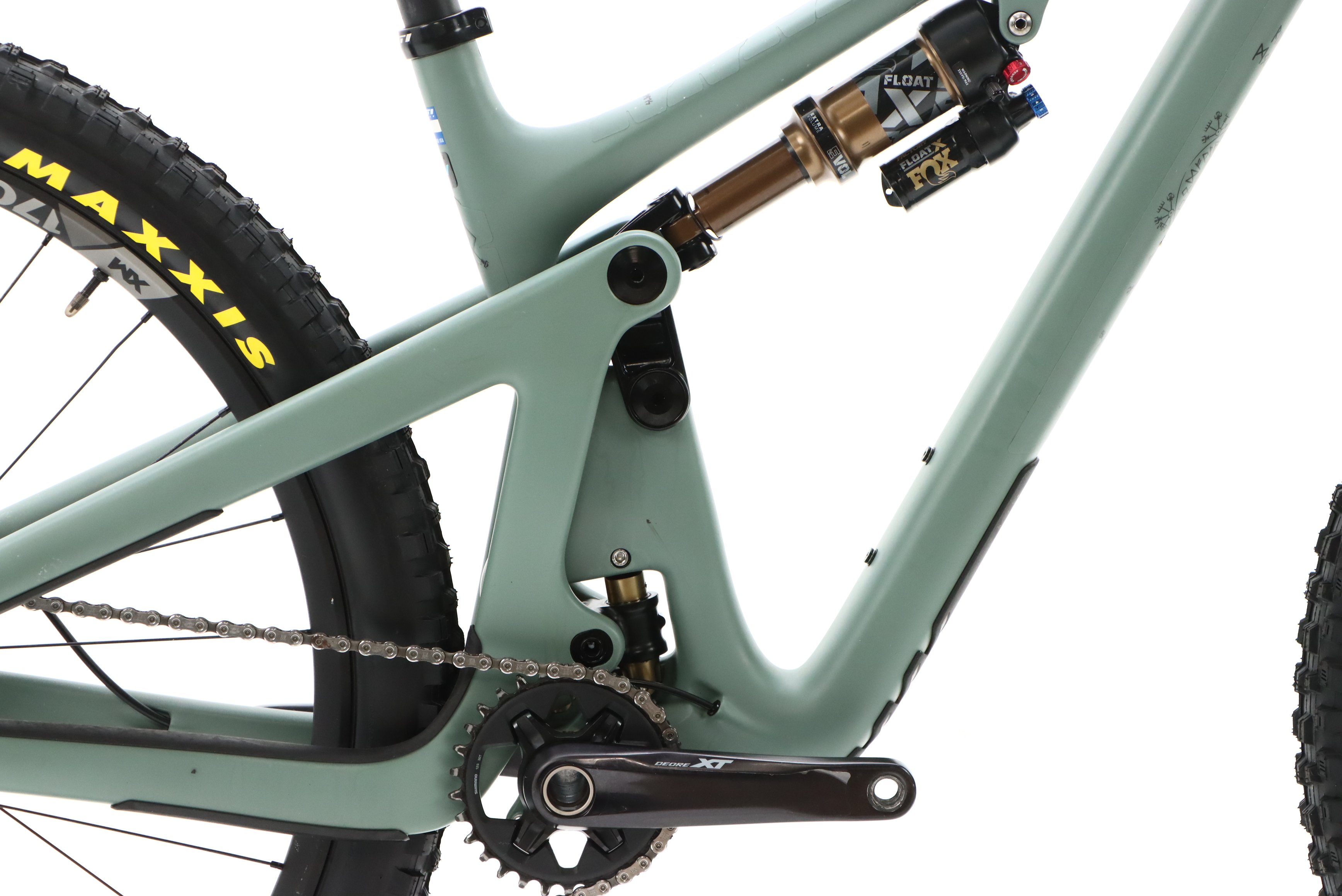 9e028413-40ed-4119-9301-3c13b2920c6b