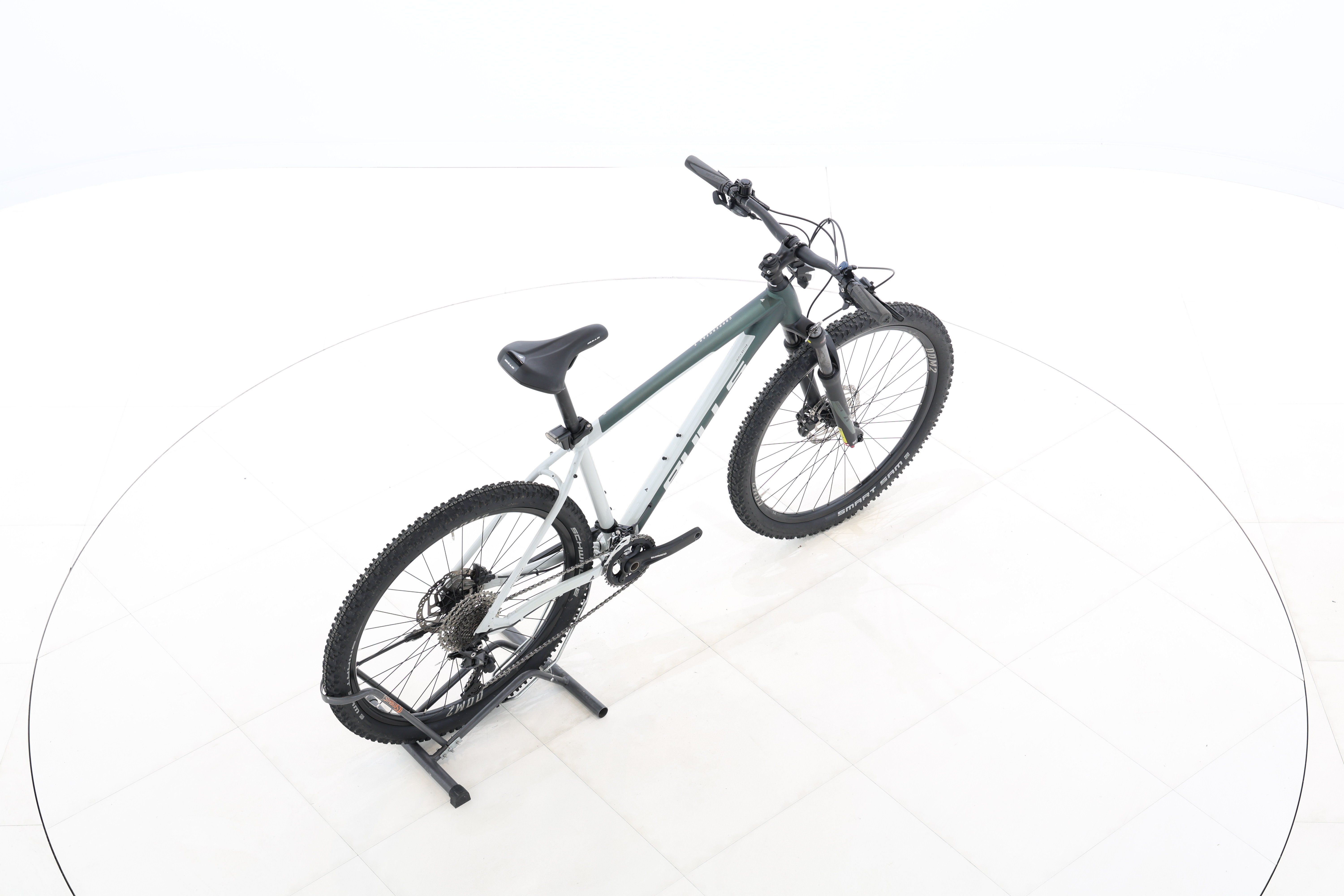 ce98165c-fdd6-47f8-91e1-5d6e85e45e2f