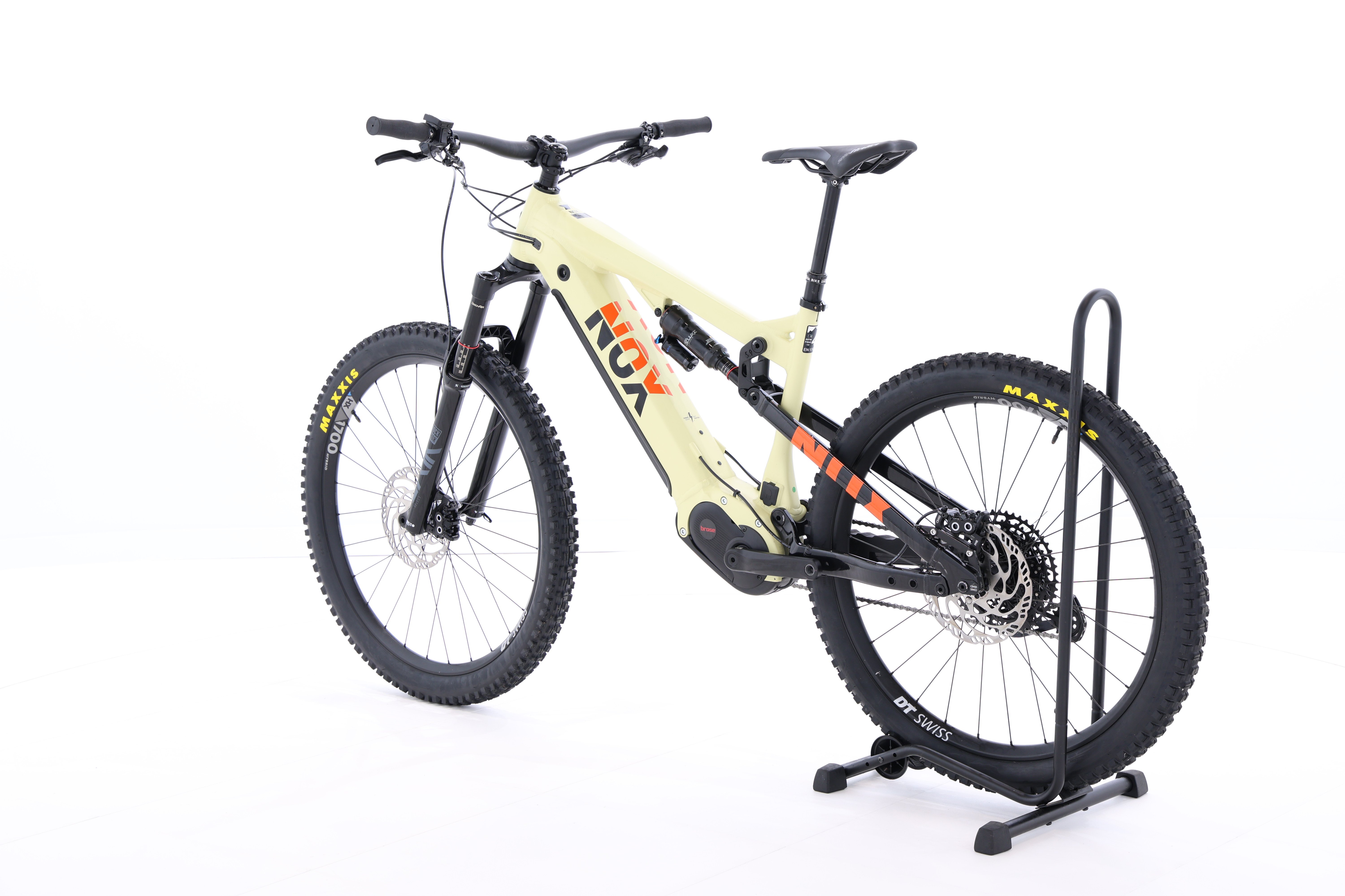 e8e4ac6f-1d26-4ce0-8c66-b8a4fc5b1f5c