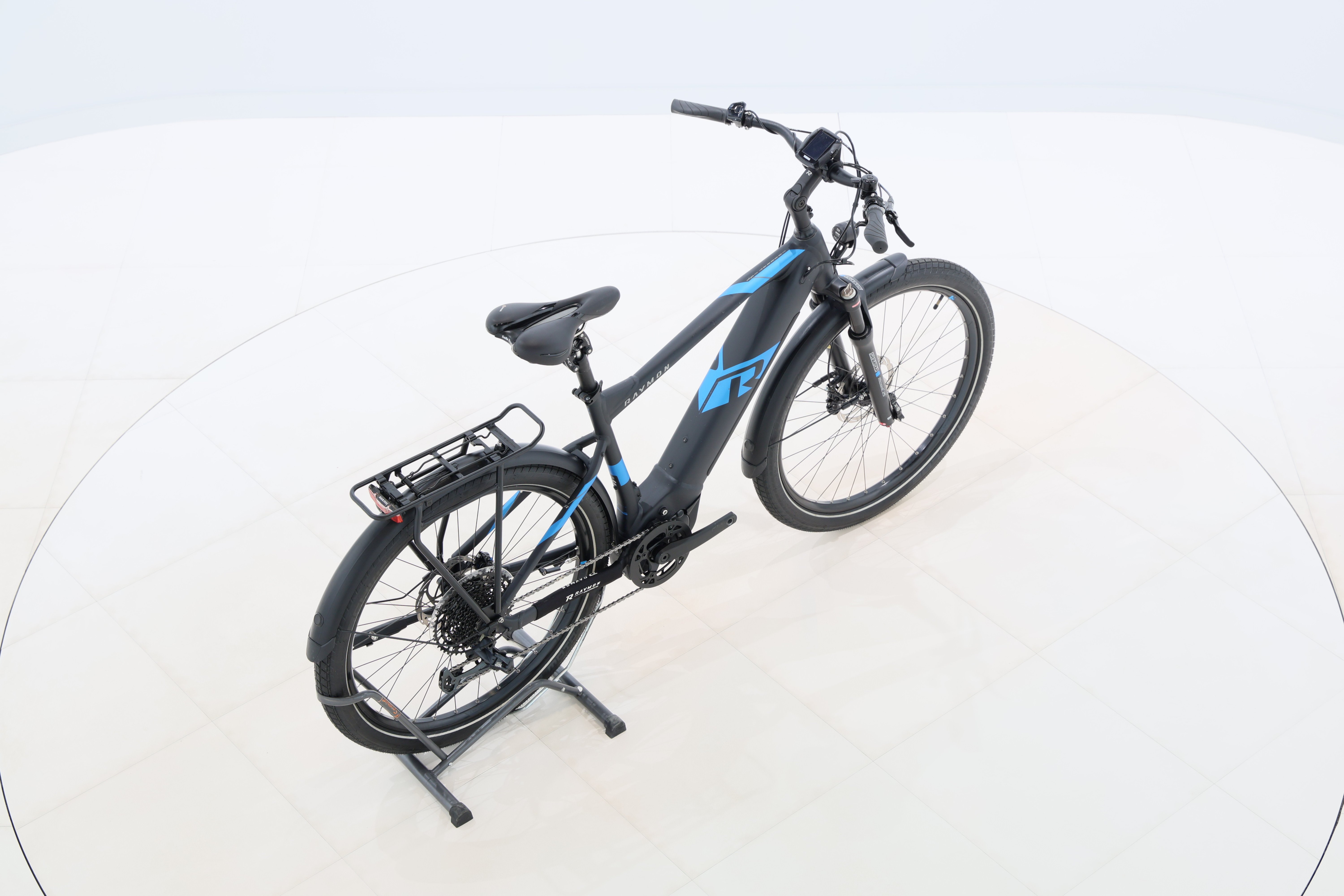 f1ab3470-8867-42a8-b05c-4979e96f20f3