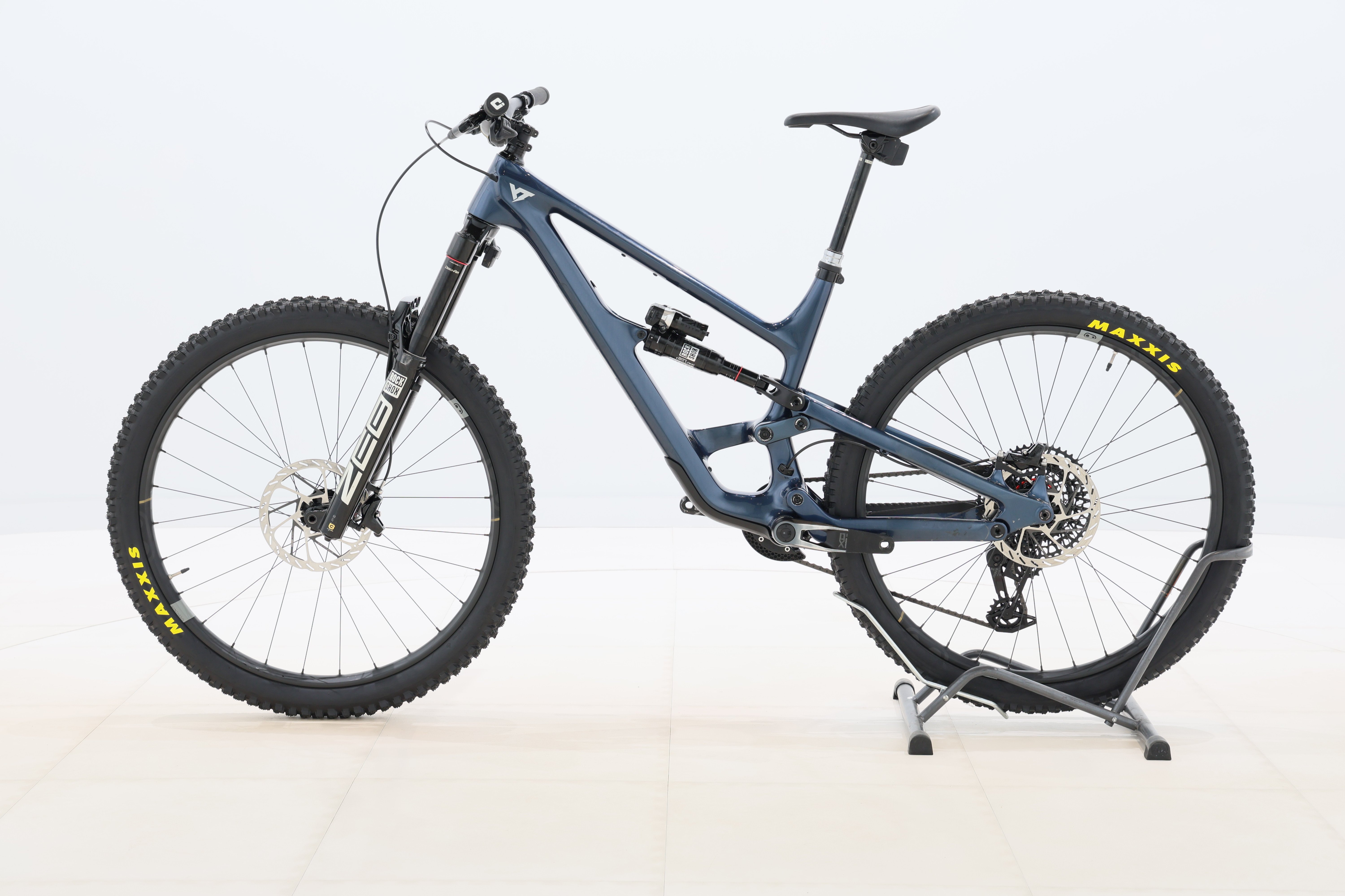 72e76066-2f7d-47a5-8345-cb8dd684d1f2