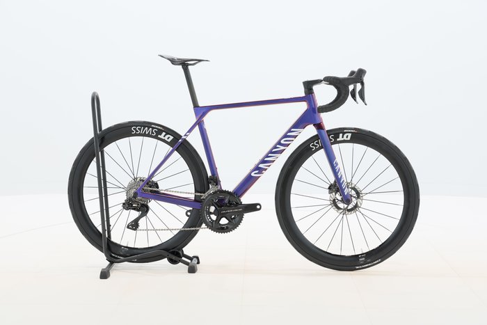 Canyon Ultimate CFR Di2 Aero 2023