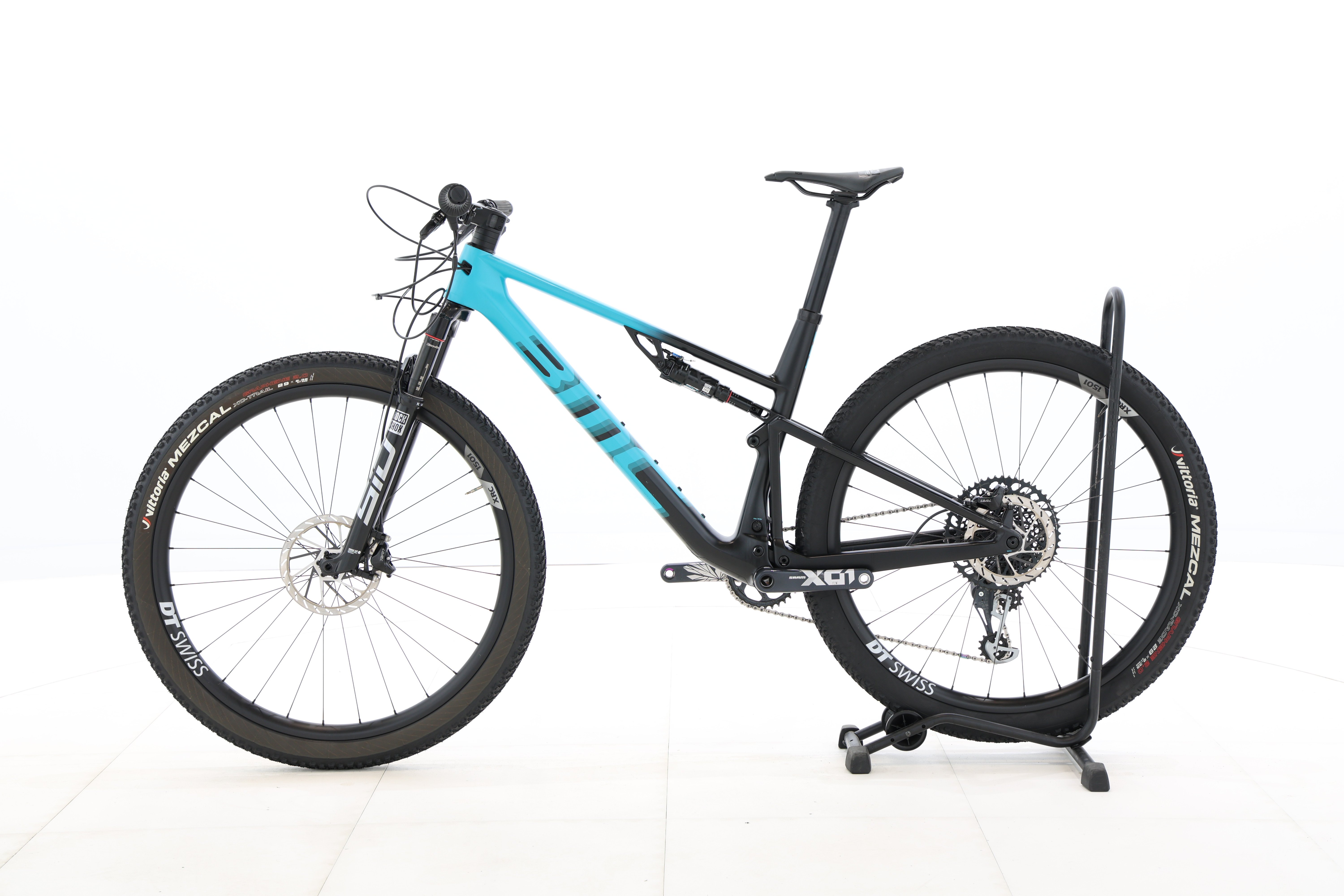 9ec76235-a627-4b0a-b32a-3ebc3683c5d5