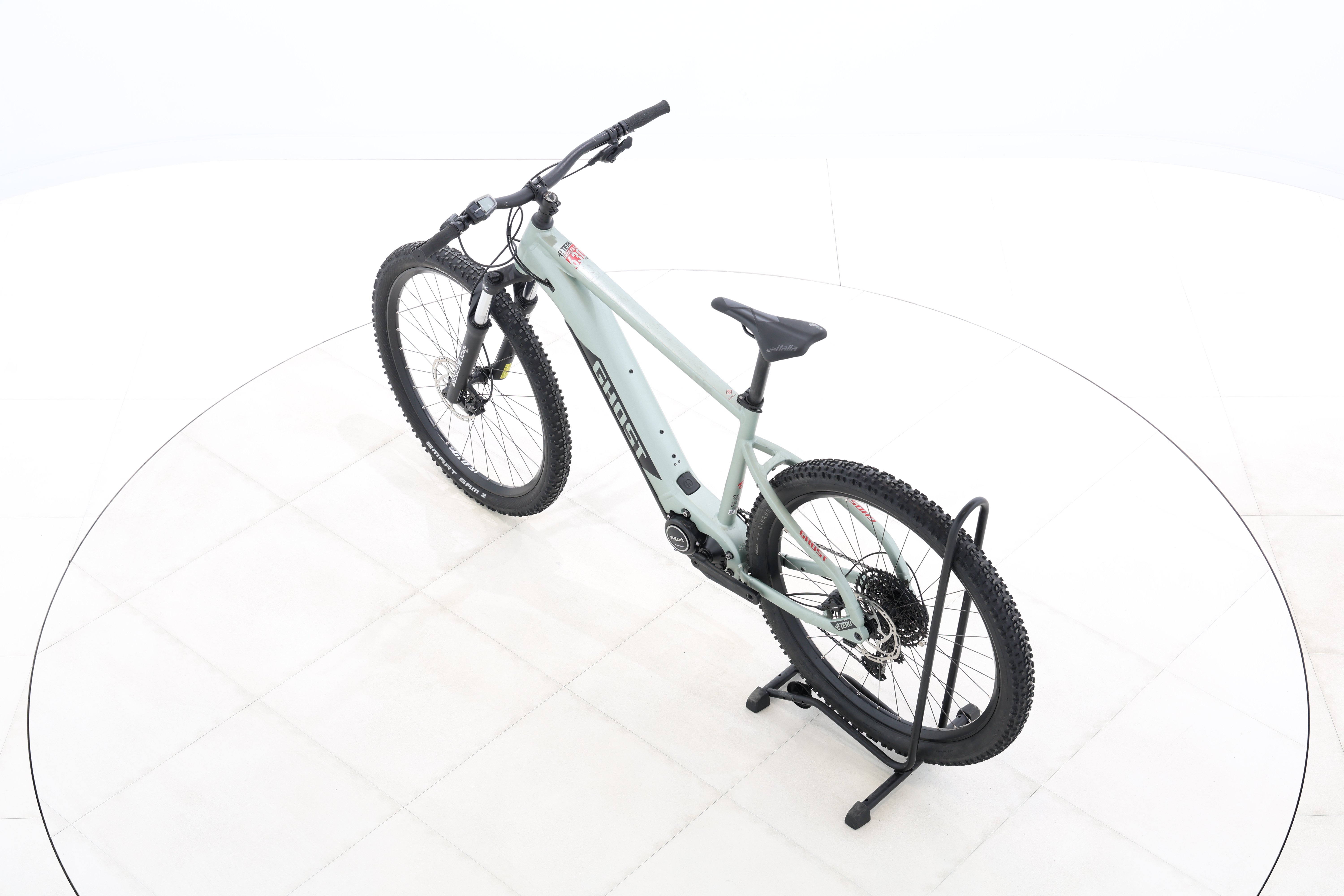 e70edd81-84d9-4875-a026-6564a6df6c50