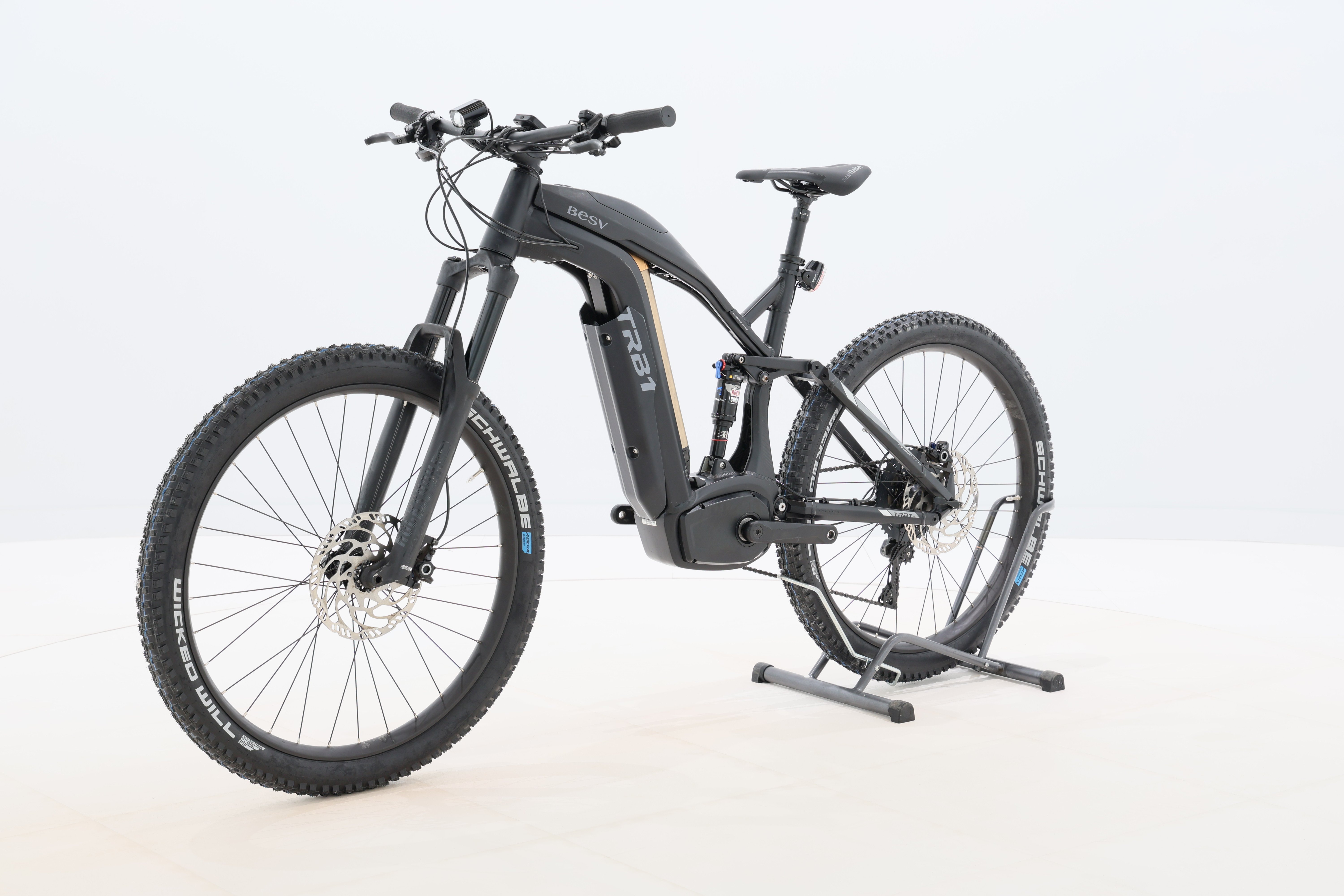 c4def468-fb23-40b1-93e9-434f9015bc37