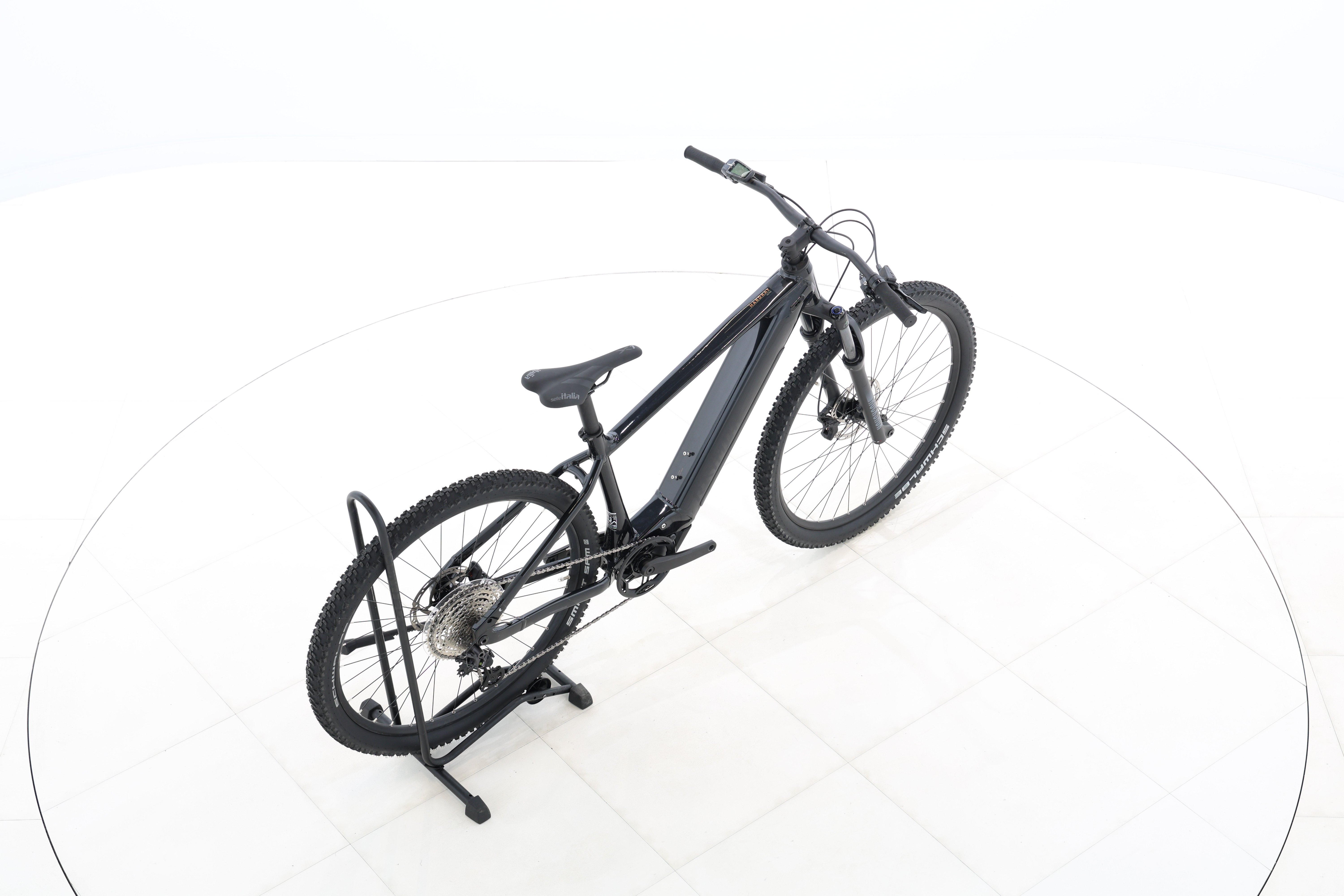 b2202ba1-0572-4628-b099-6f27c57e31b3