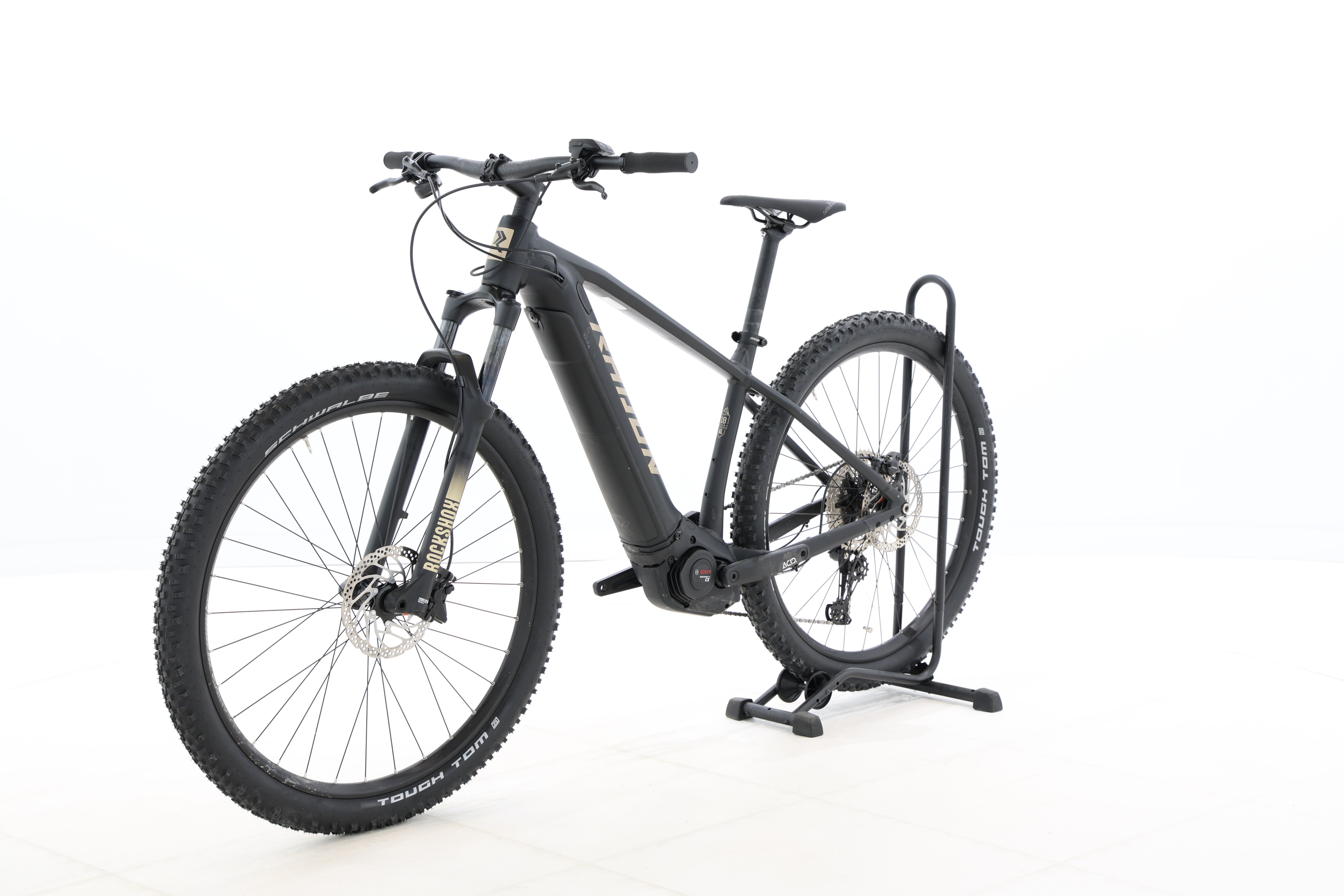 1600b6b2-423d-4e85-8c35-e826607a4382