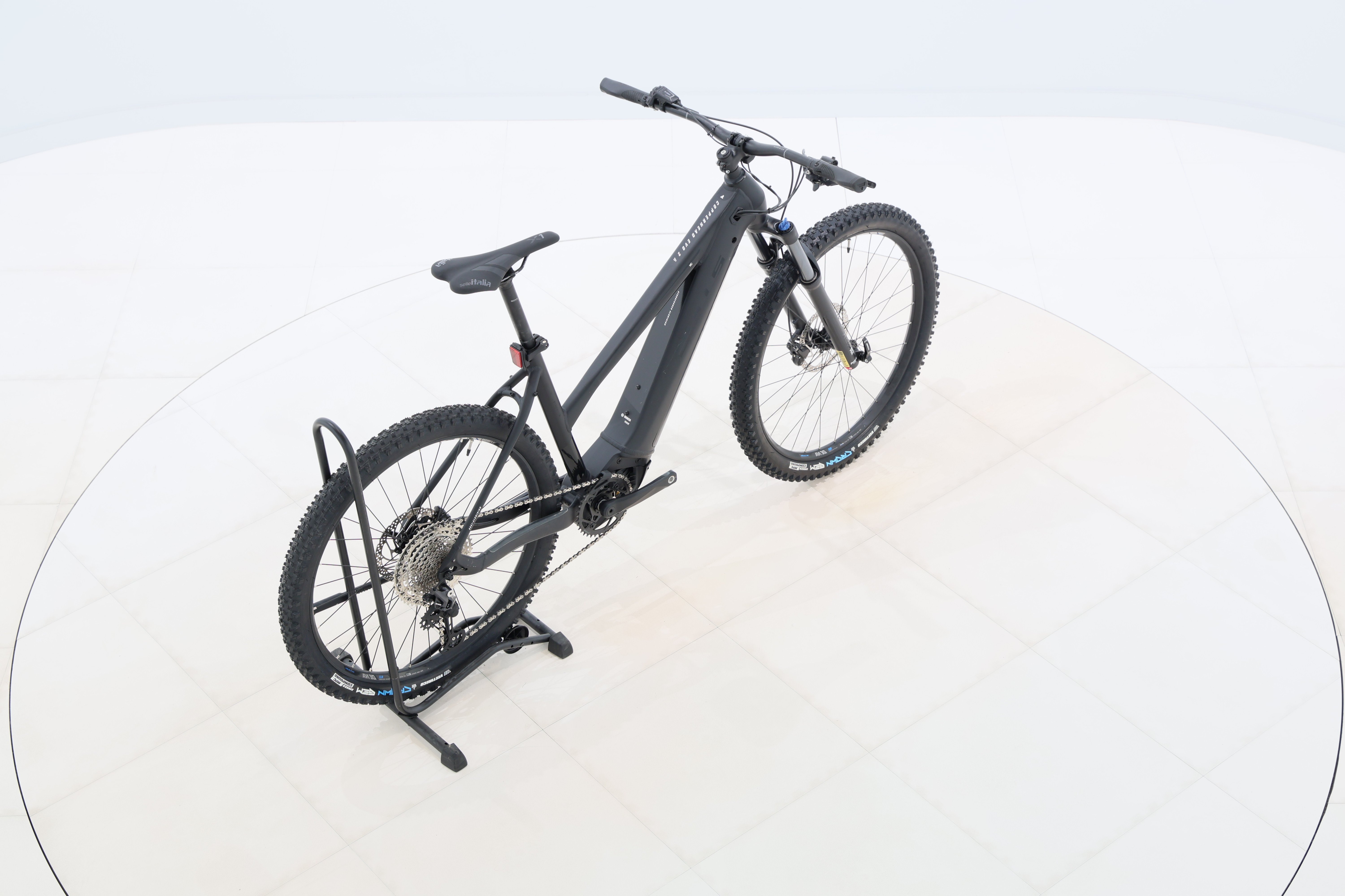 b525fb82-9d66-467f-b62c-453e5827c9b6