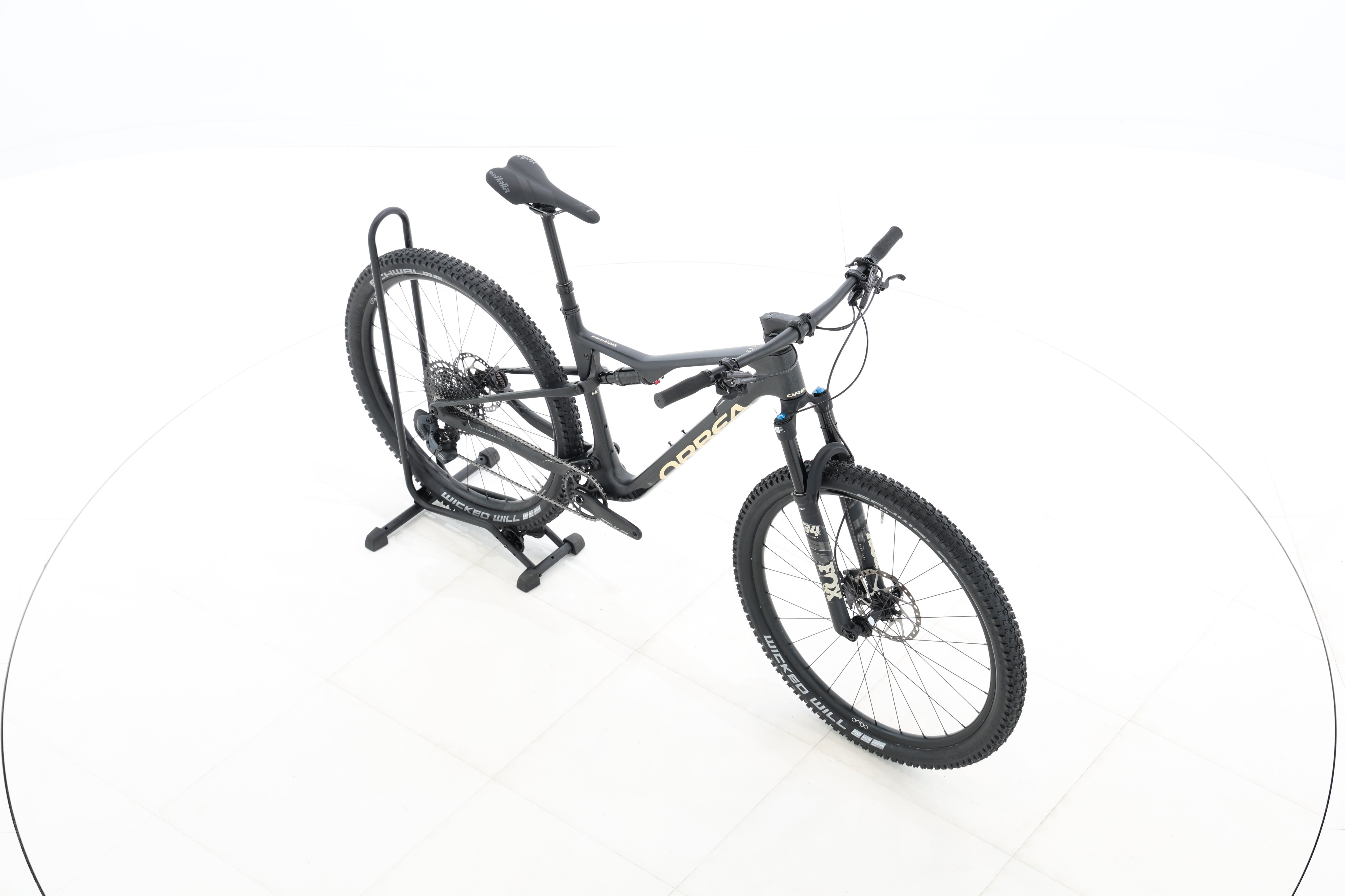 c38d129a-cf95-4bce-93ff-2c590e8a8207