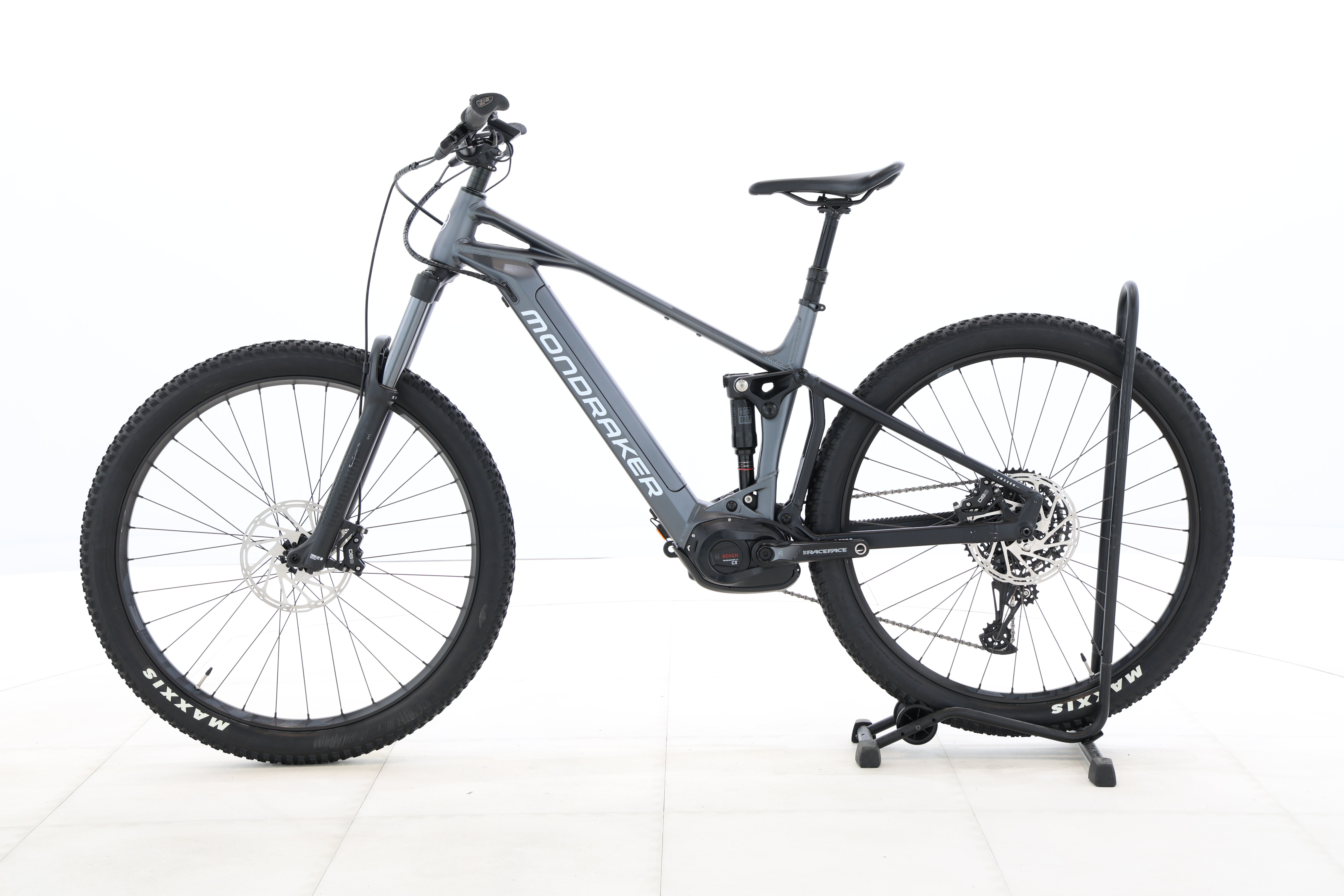 f039e279-0e65-4daa-a202-0058e7024403