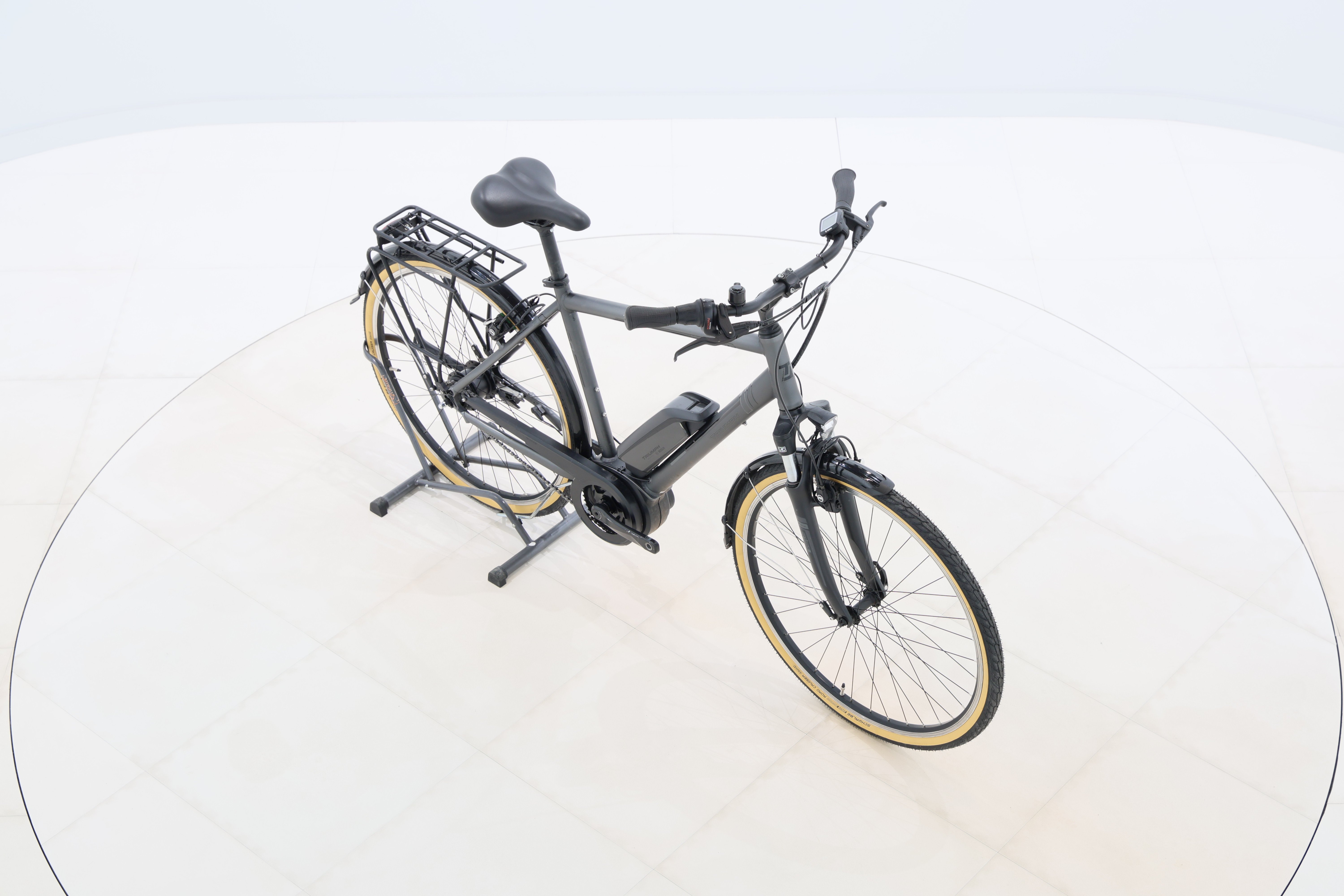 e370b361-0e70-4393-beec-3103d5e6767a