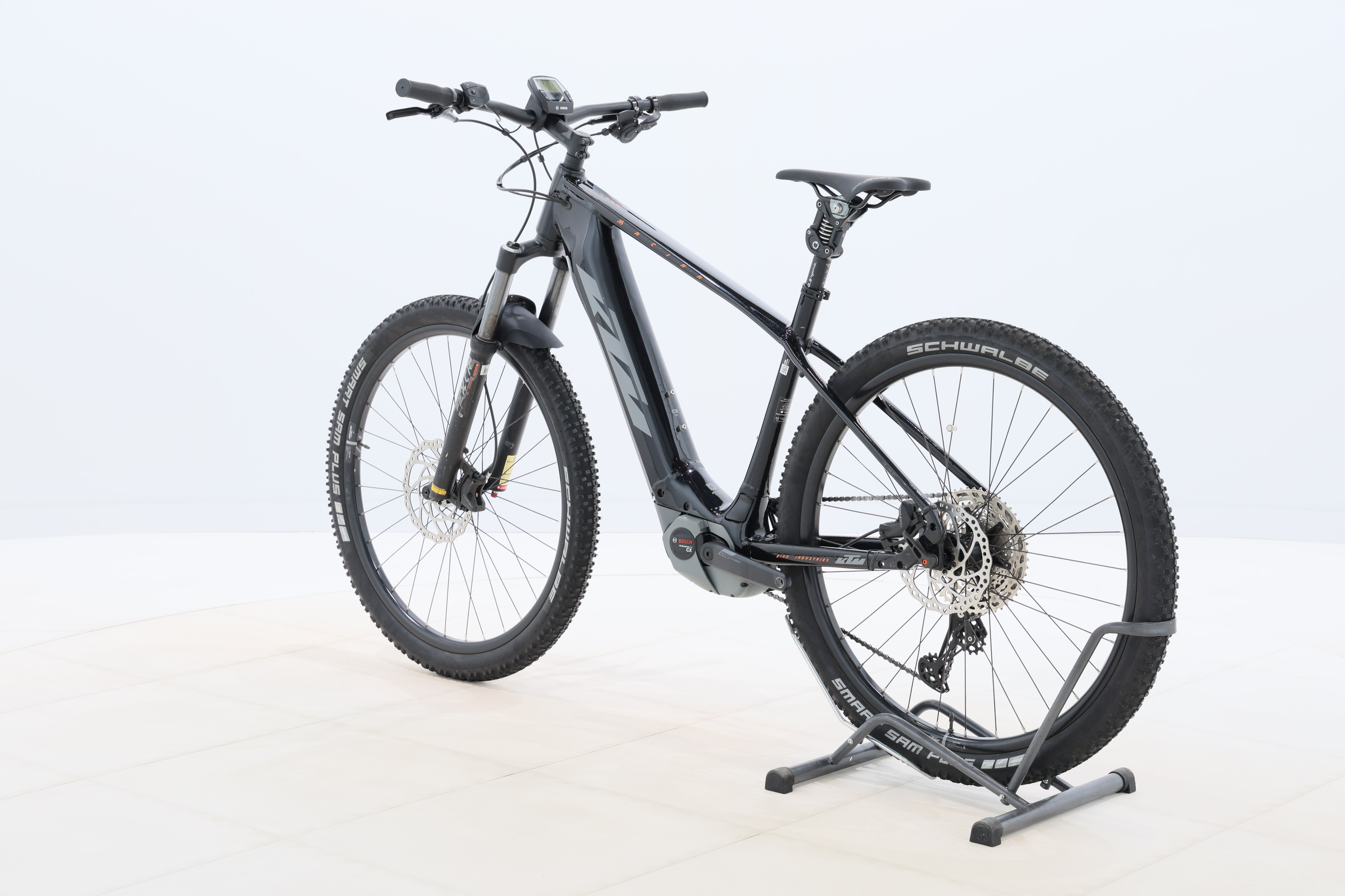 f0feb666-0720-4884-8c21-6a9eeca4163d