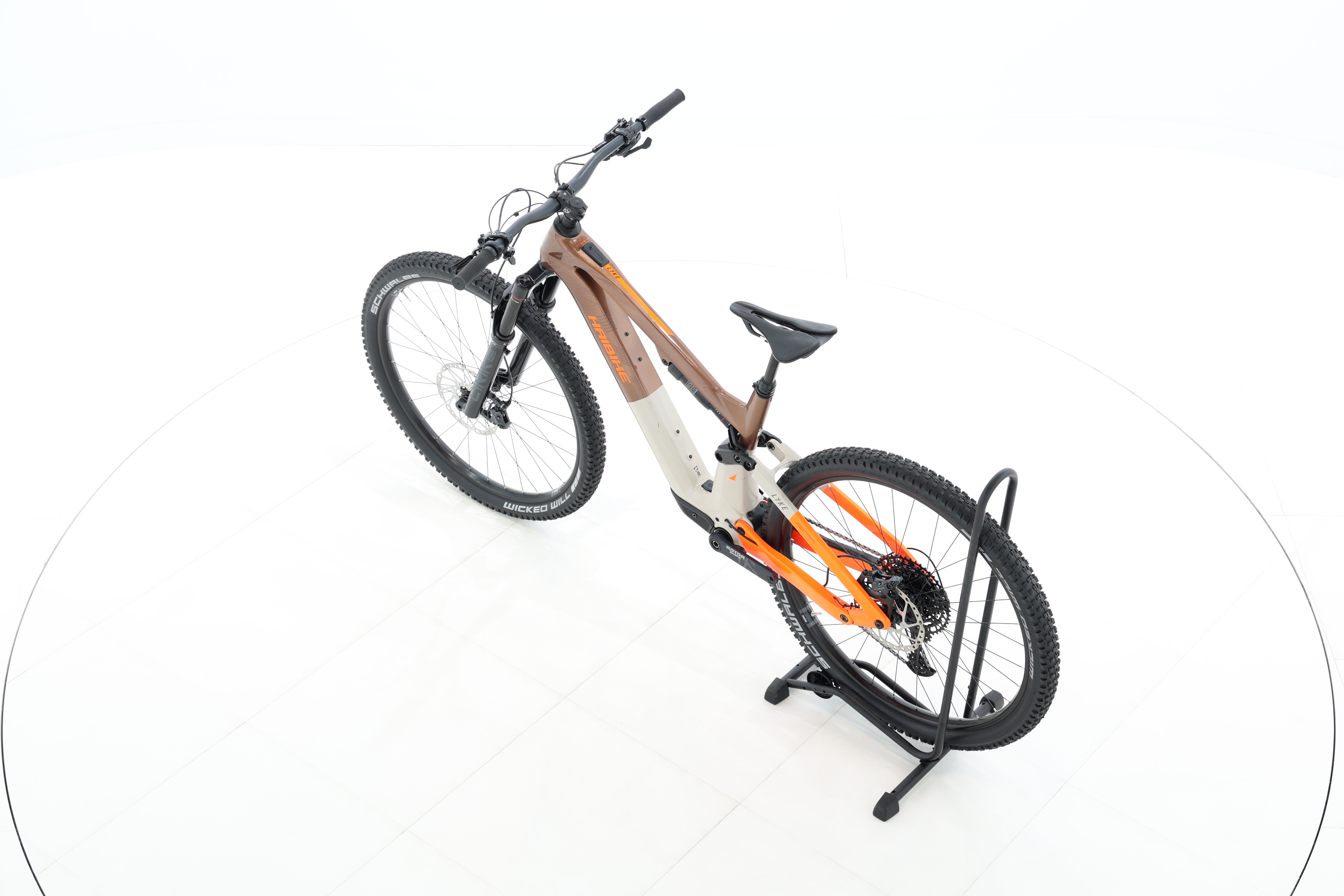 f1c4fd94-8092-4904-9afa-ce970e1a12c0