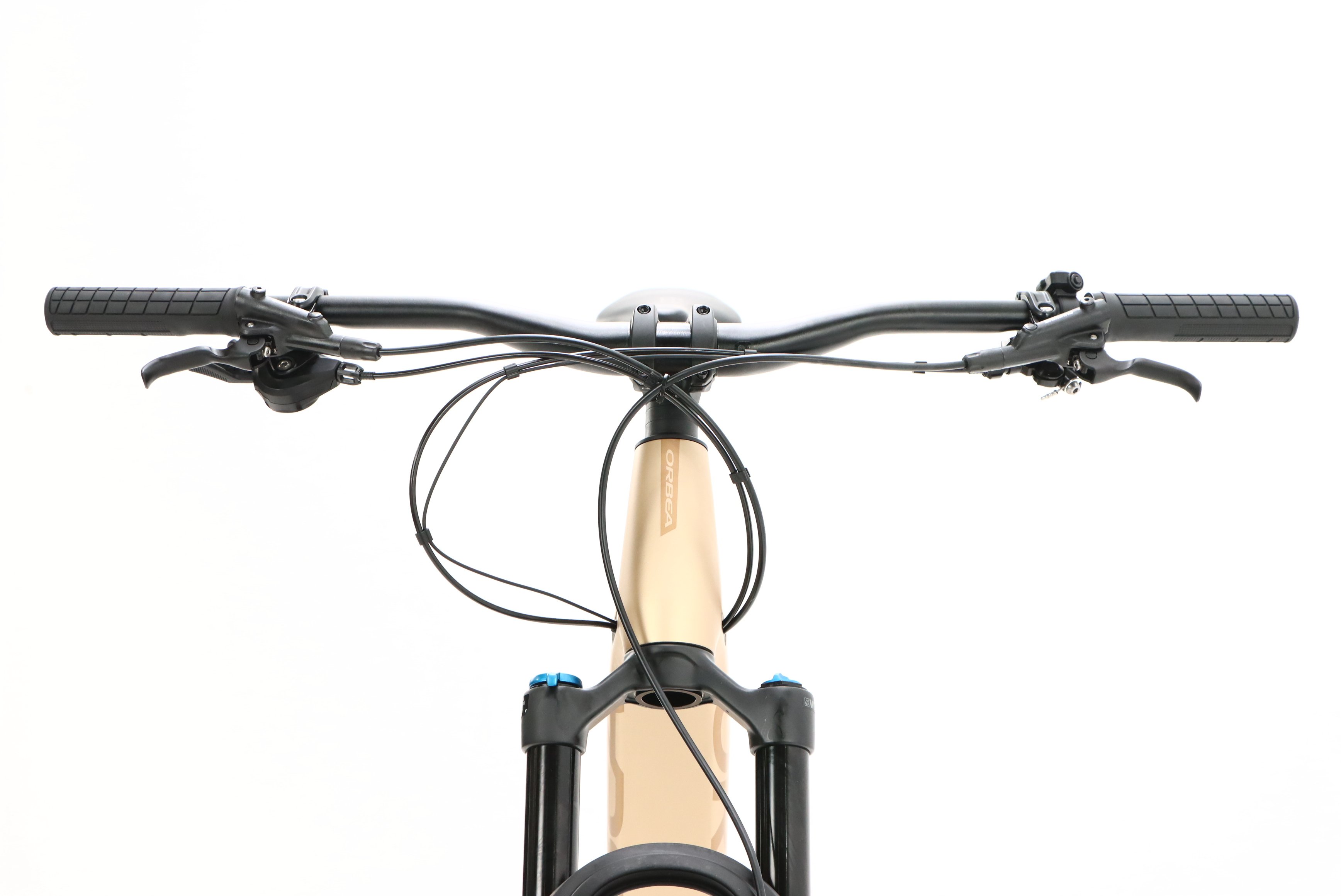 b451aa82-3fff-44ac-bbff-f220d6cde52c