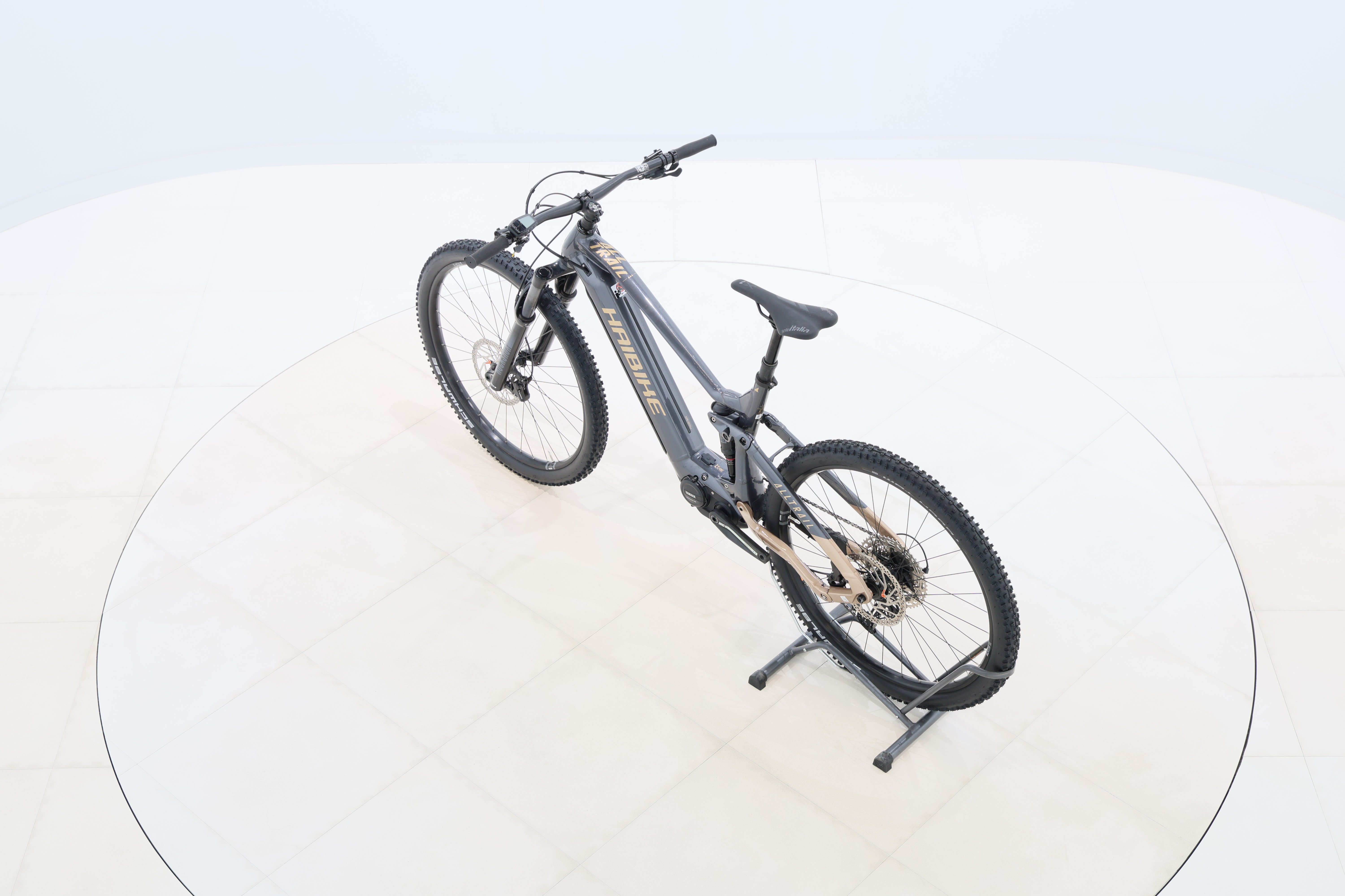 87a9d34b-4103-4c45-850b-de37165b2128