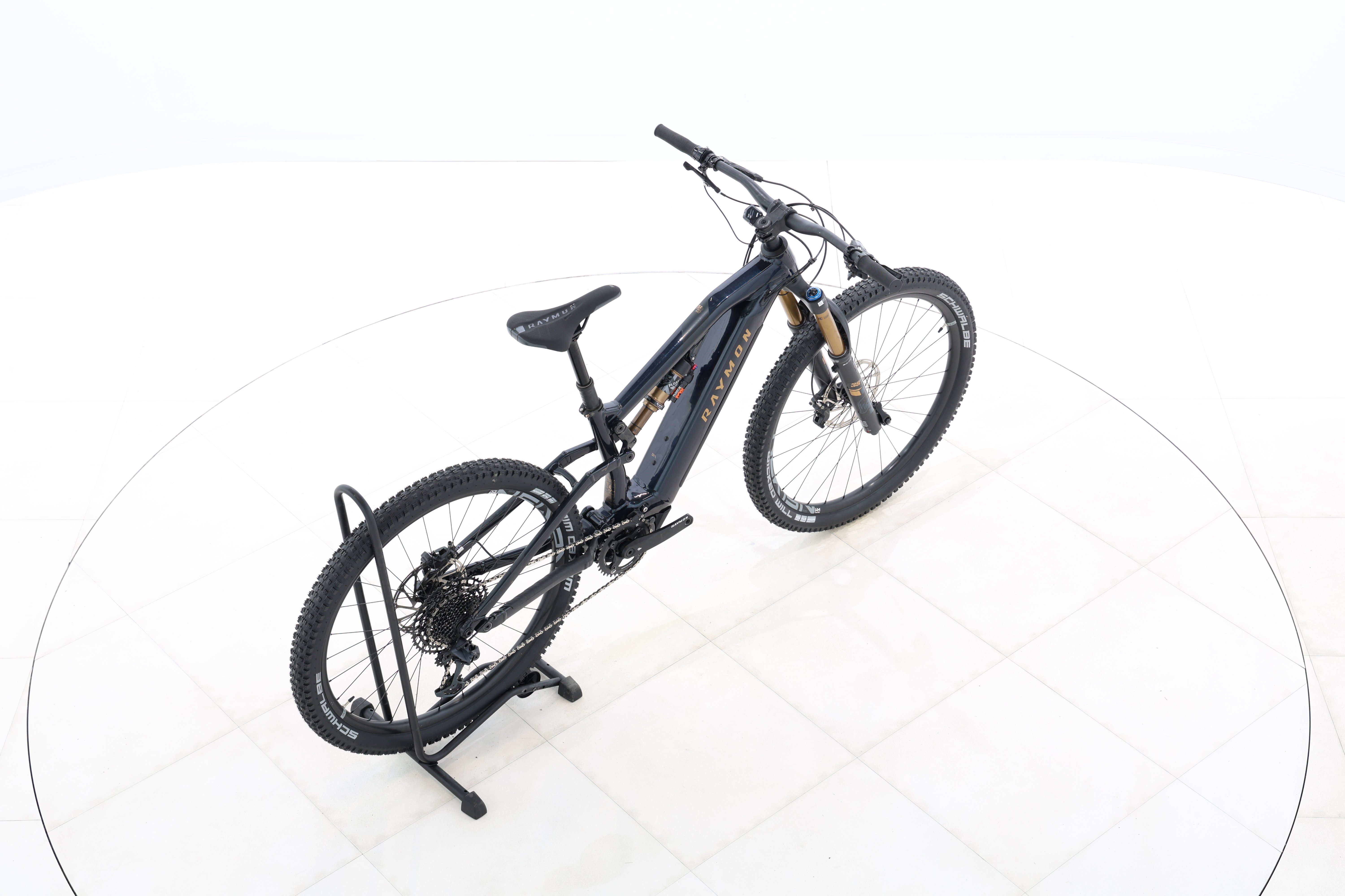 21b715fe-be45-477a-a0f4-62bcbec93431