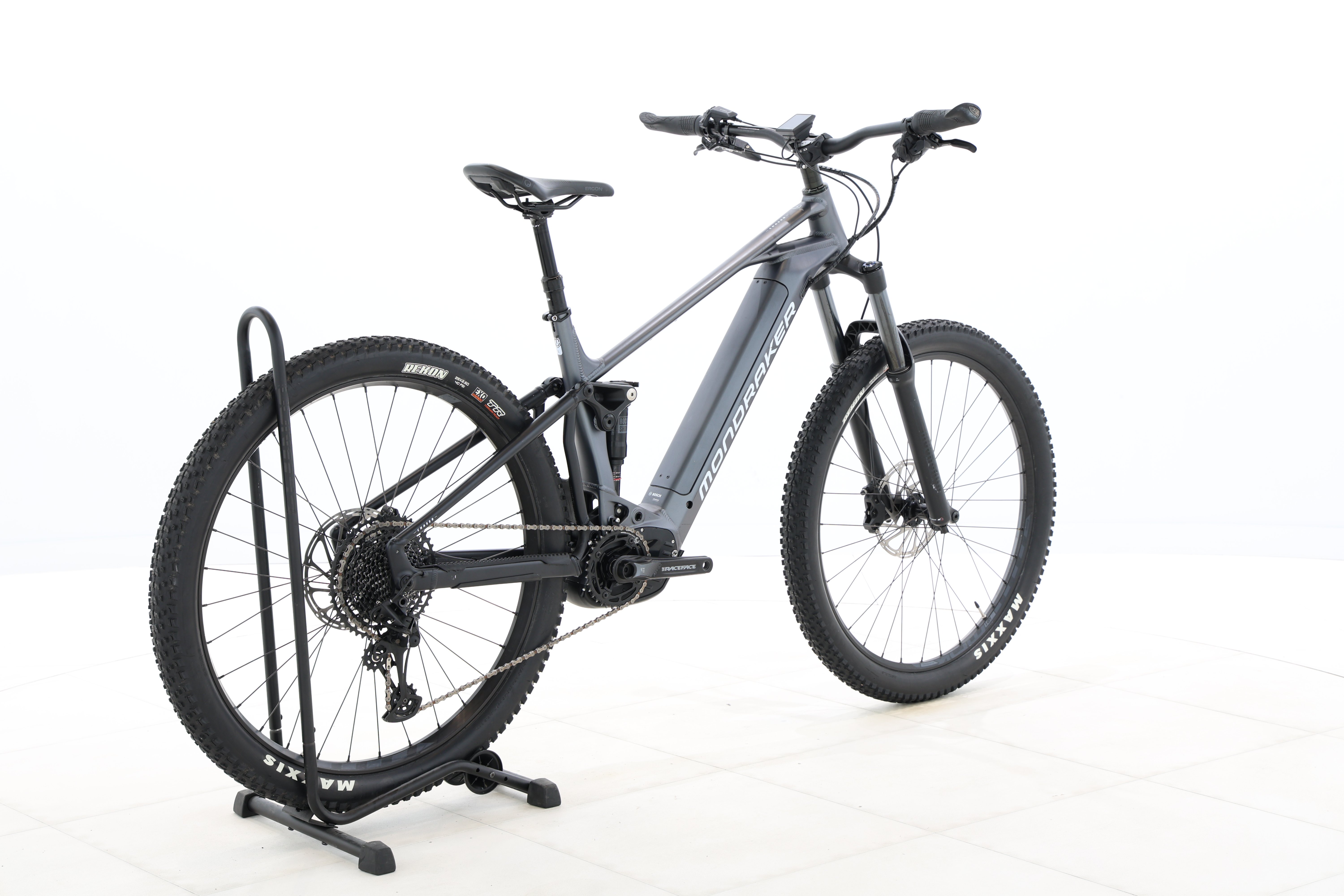 f039e279-0e65-4daa-a202-0058e7024403