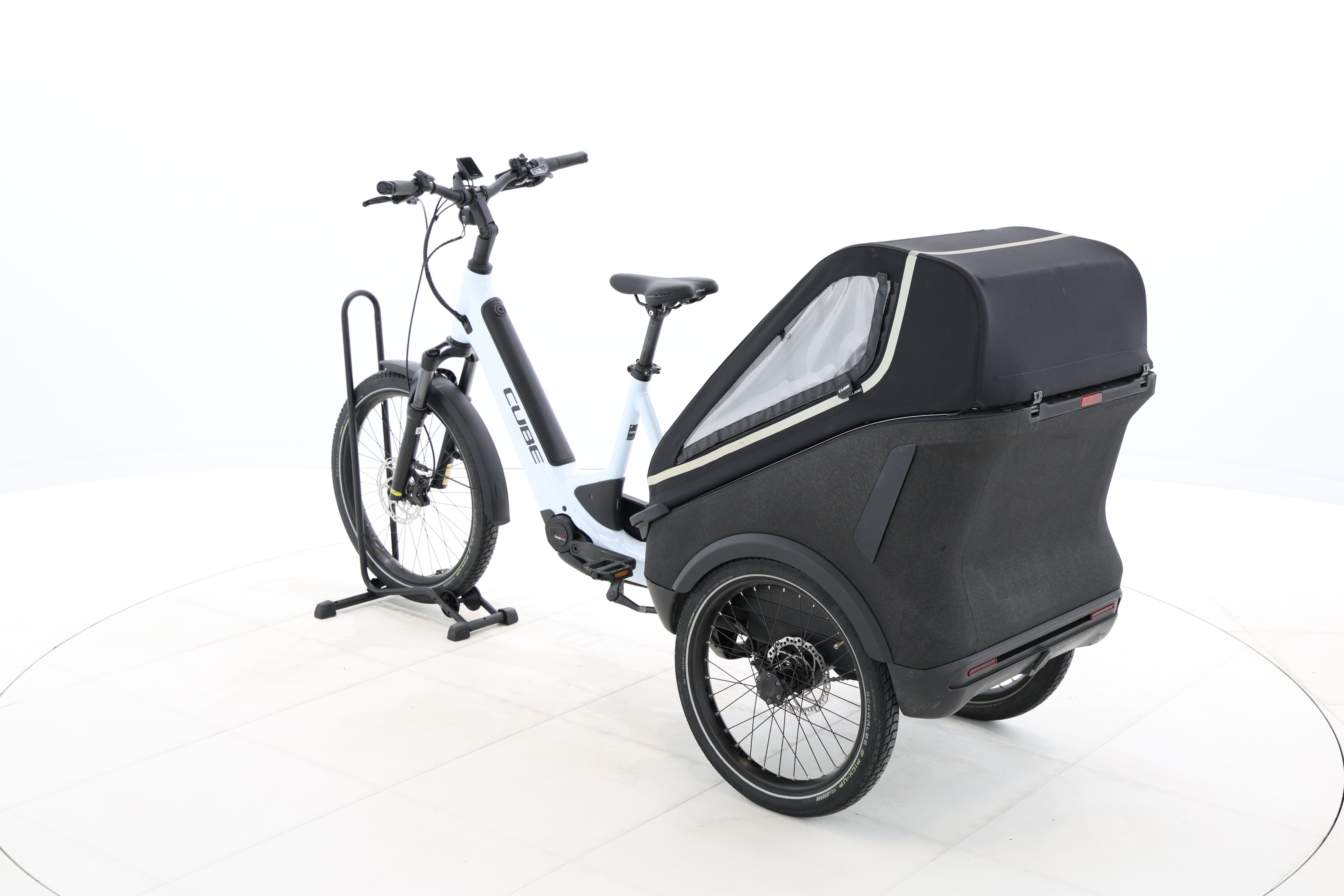 6fb7751f-82d4-470a-a0d8-8eb272616049