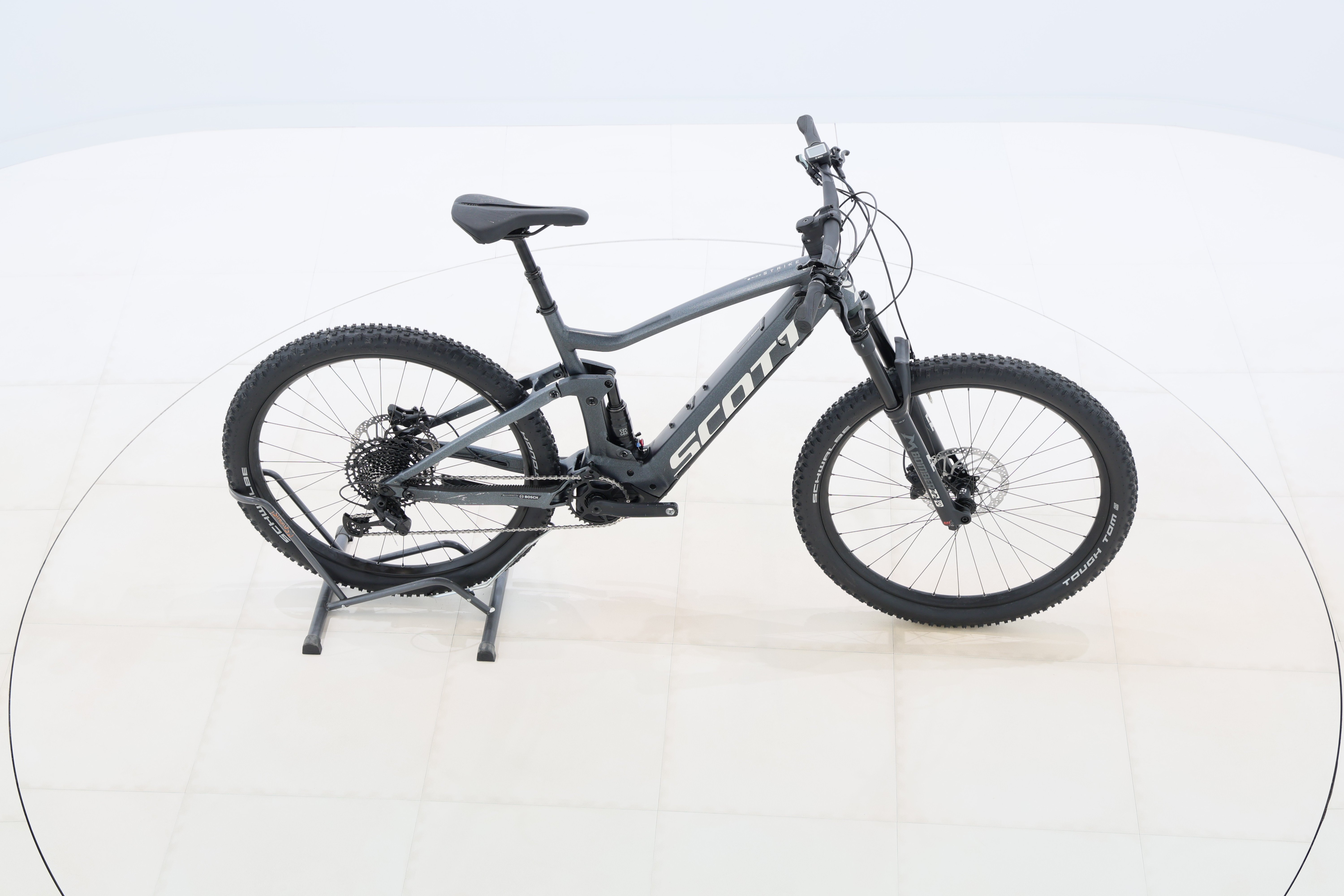 f83bac3a-a4bb-417c-a12d-512cf3a6f5dd