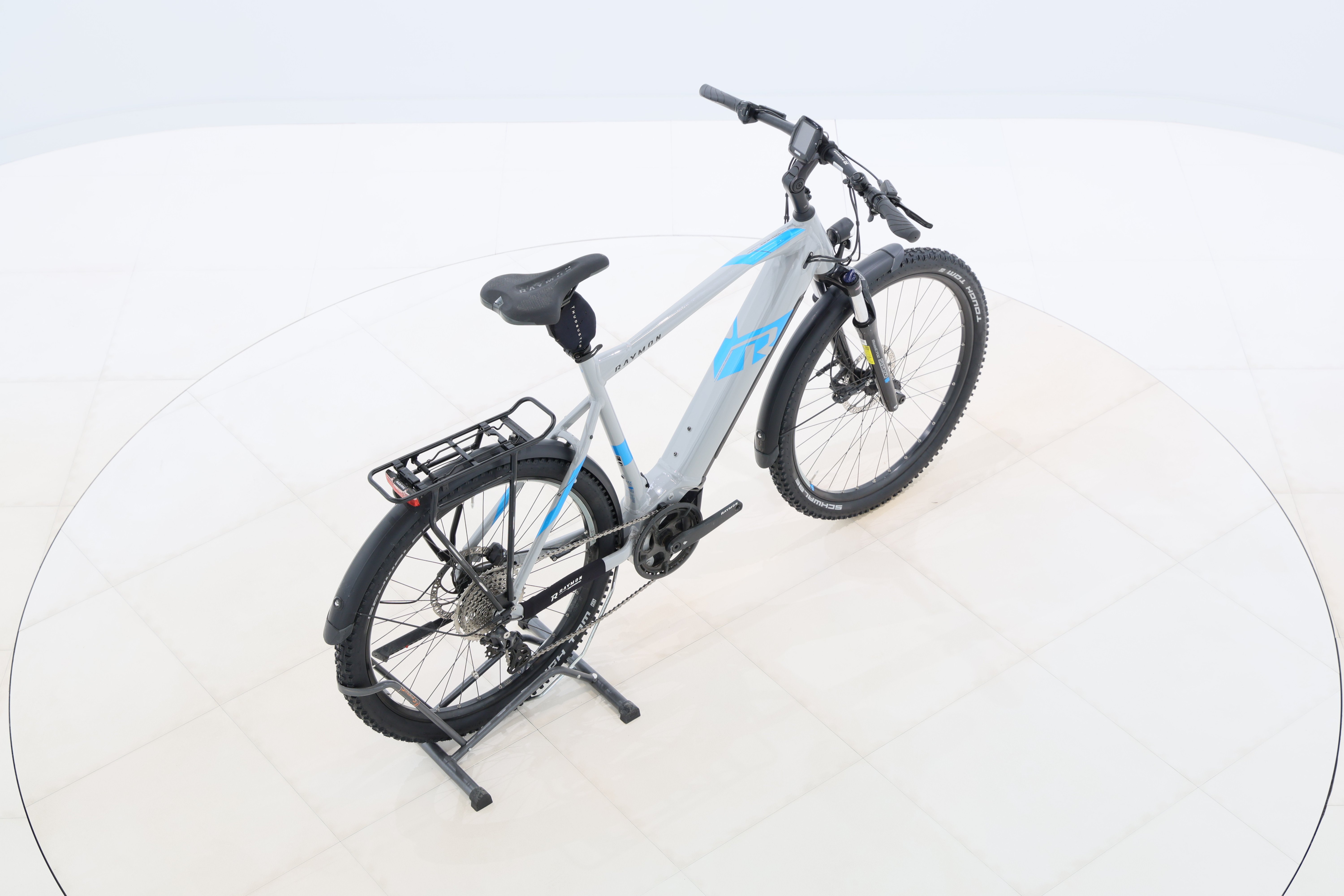 7dfca6f0-9021-4228-91fe-e8cc4b2d4437