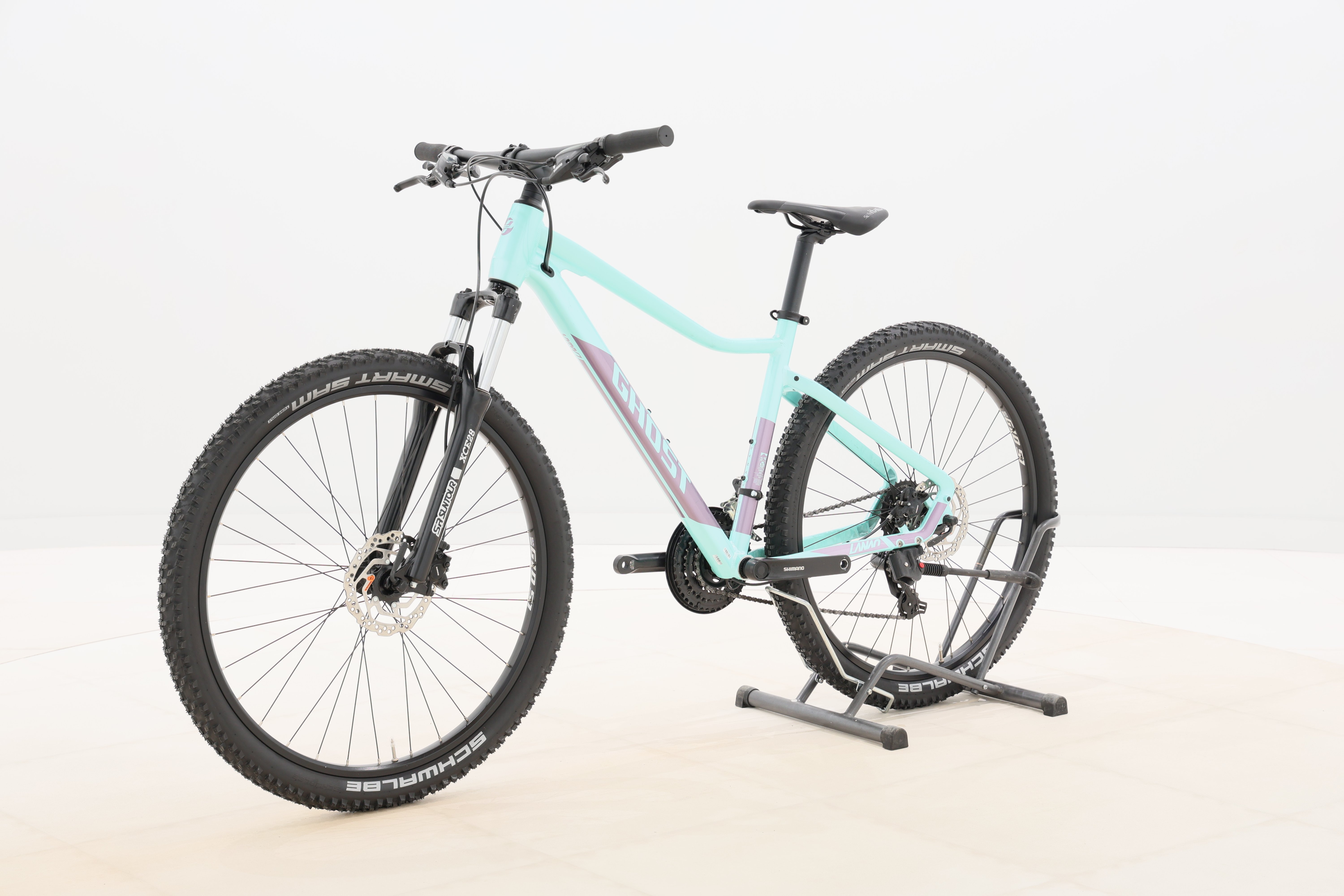 6c16645e-db59-4c47-8f9a-f1dd9d21655b