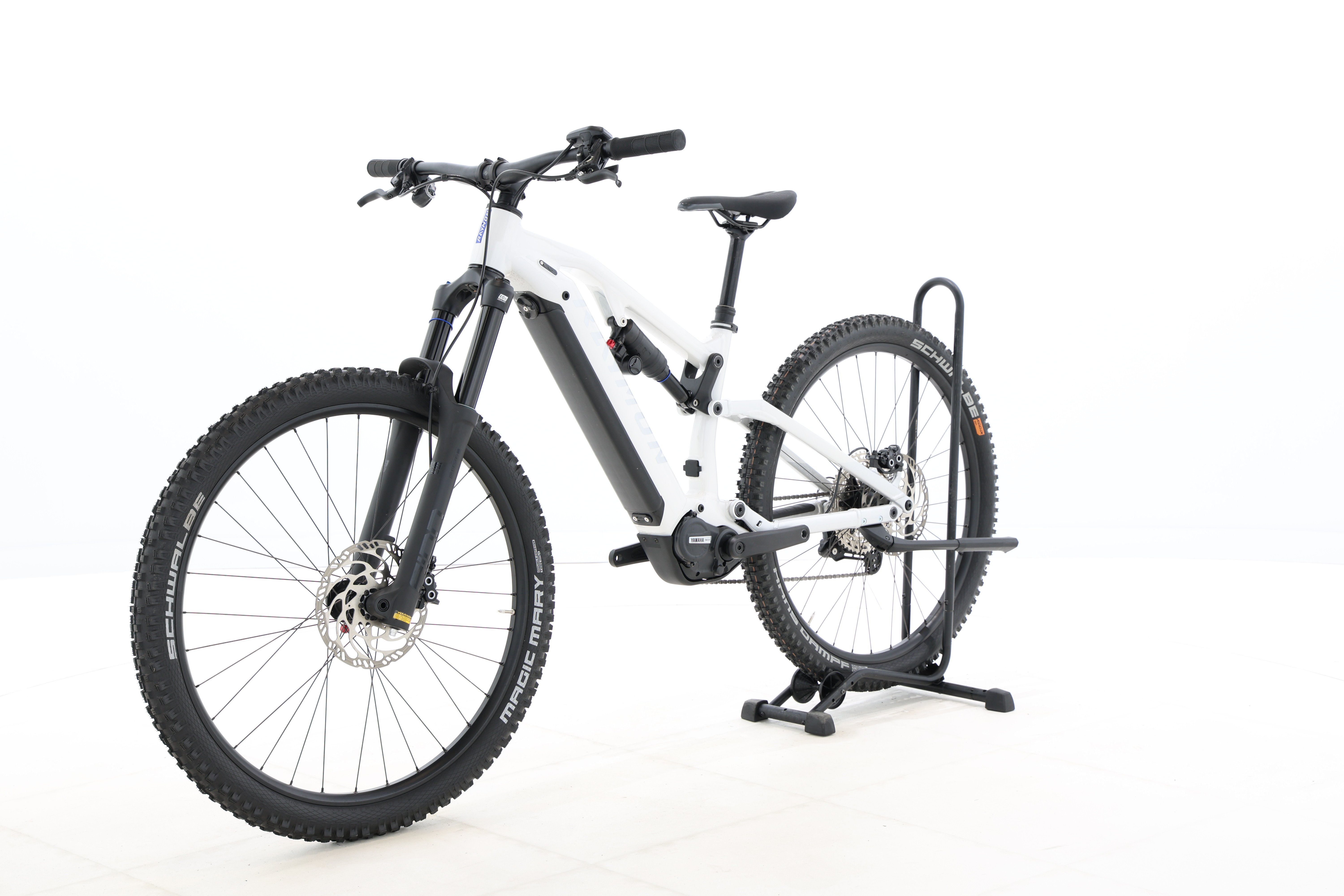 3d698cf0-f09f-467f-8a2b-453aac3c215d