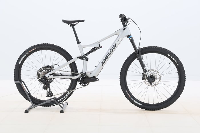 Amflow PL CARBON 800 2025