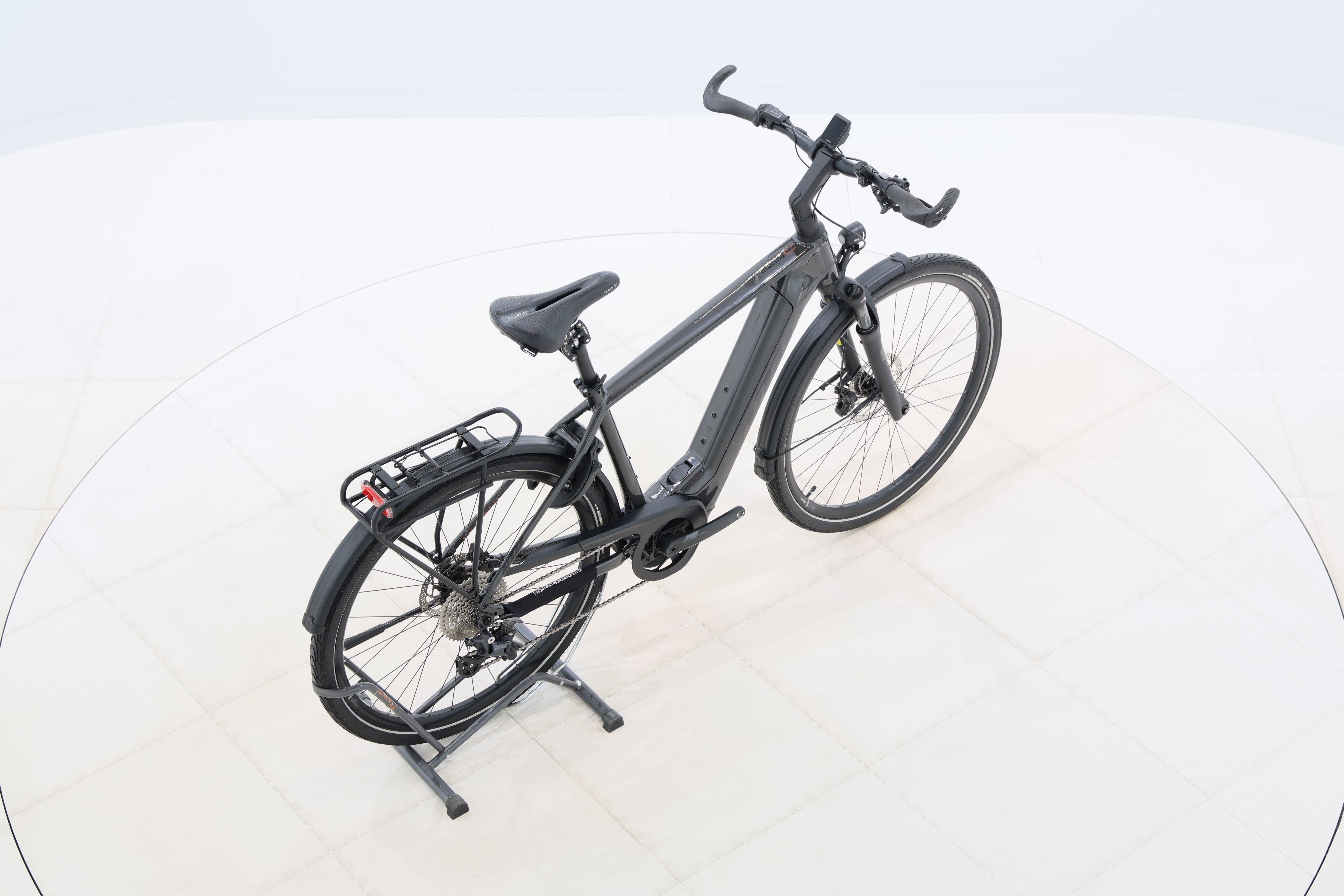 1c0daa46-4f95-47a7-ab60-939d071dc2ba