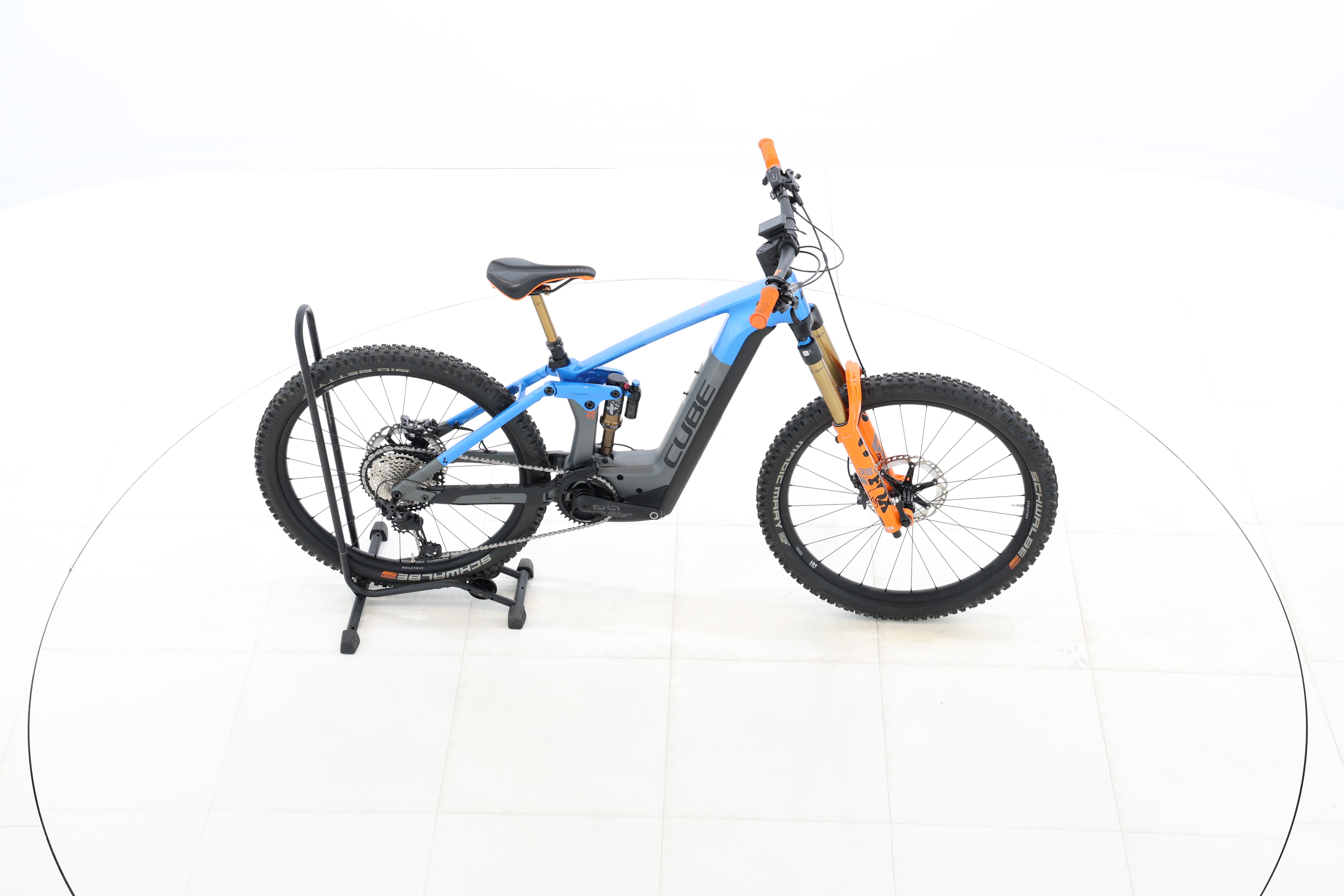 b3664a8e-fbd9-4689-a5e5-35ba9d7533e7