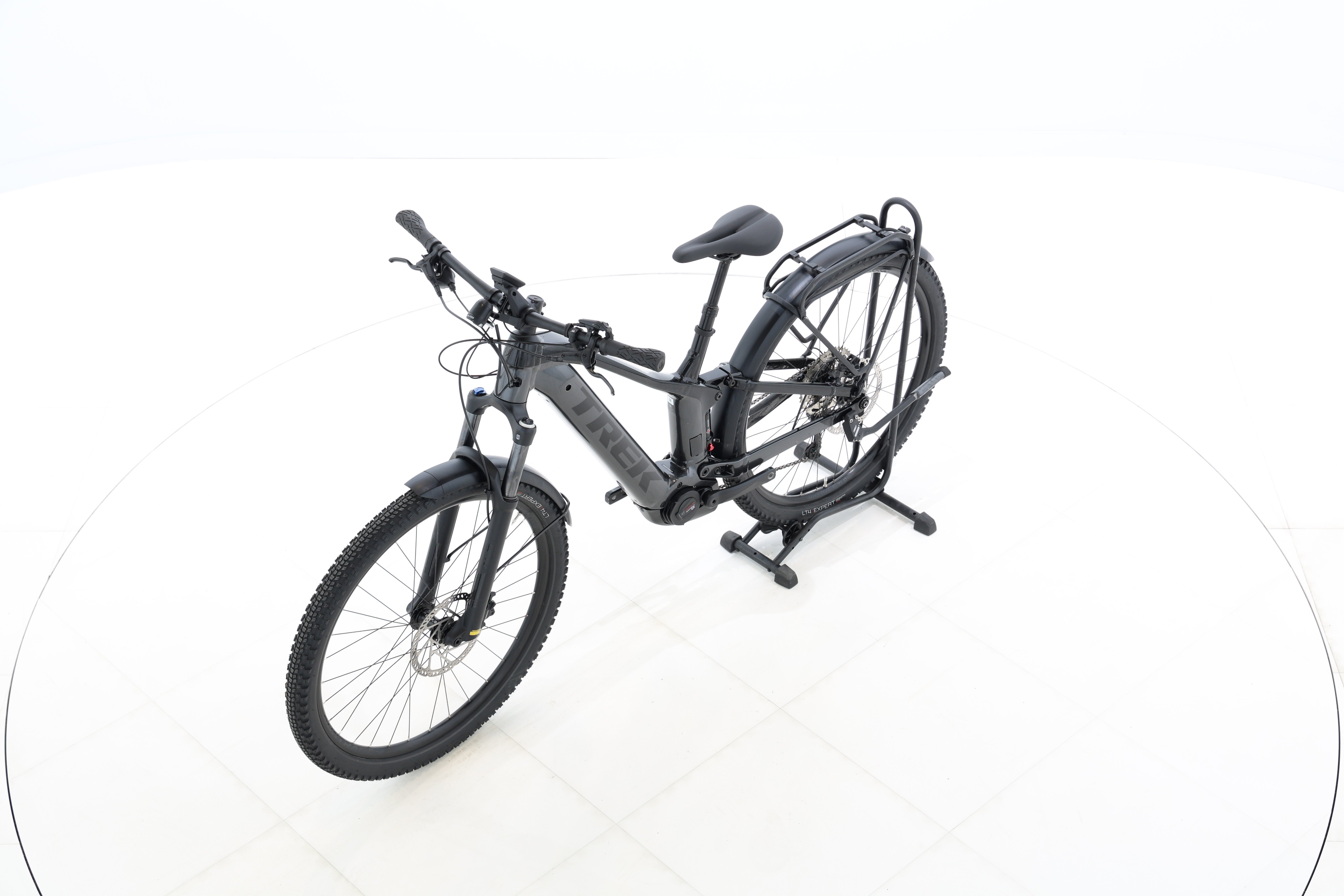 e93c7778-f013-44b9-8367-ecb60f23594b