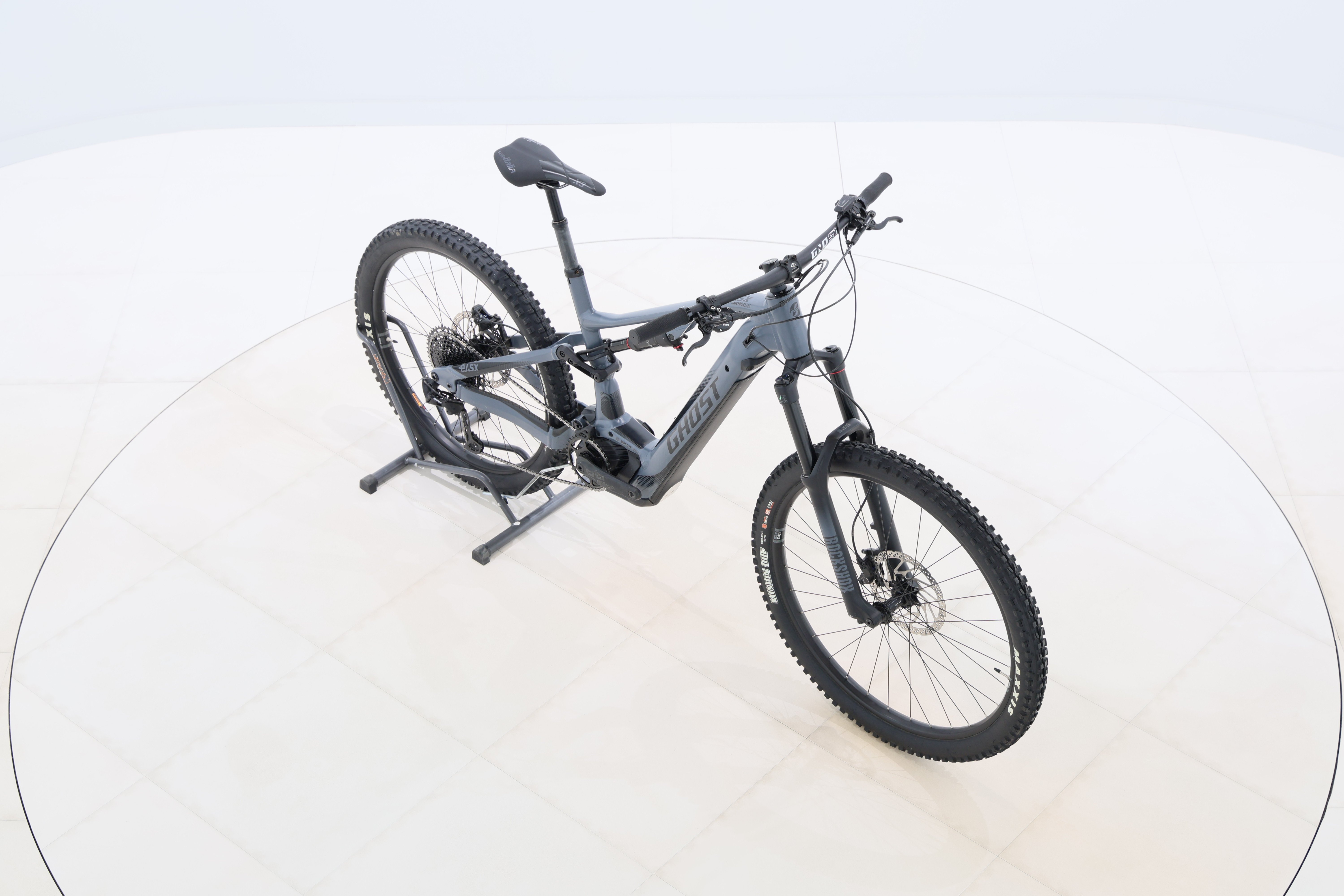 acc5f834-e92e-4bd7-b5a3-18b6a1b31c4f