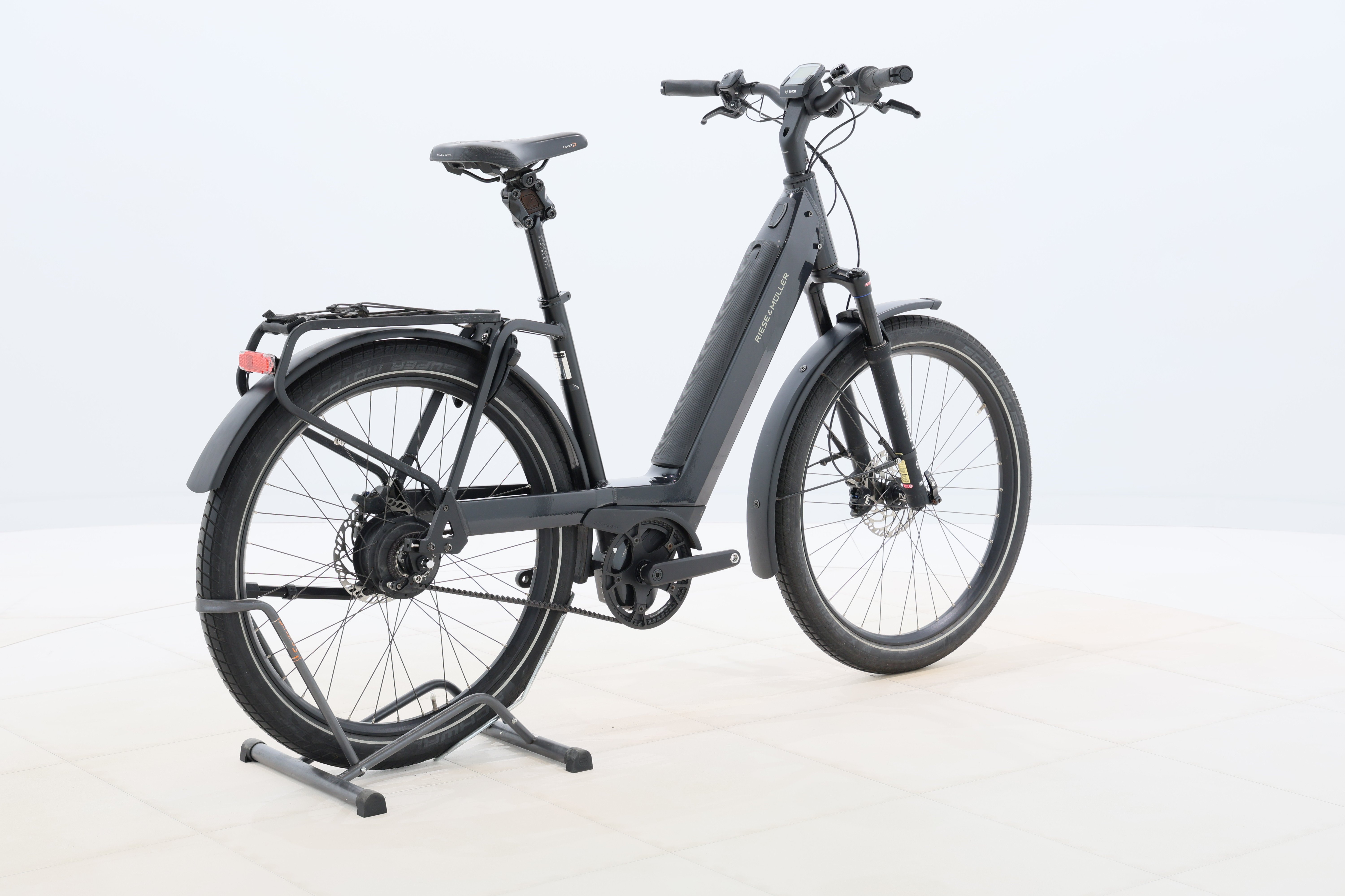 a1cbe876-b1e5-4cda-a50b-300c33a080bd