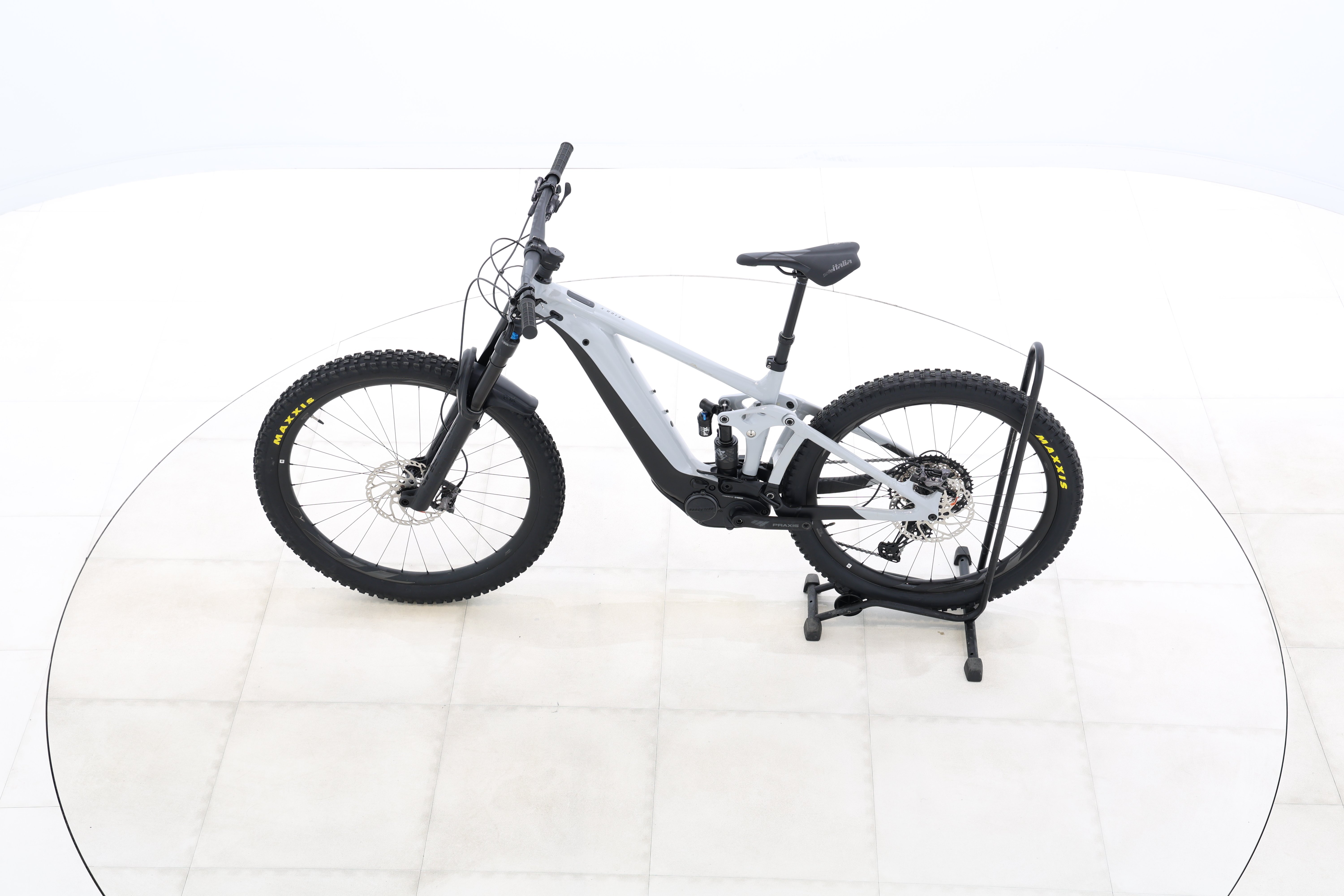 e3d41888-32ba-4df9-bc29-de0725dd62fb
