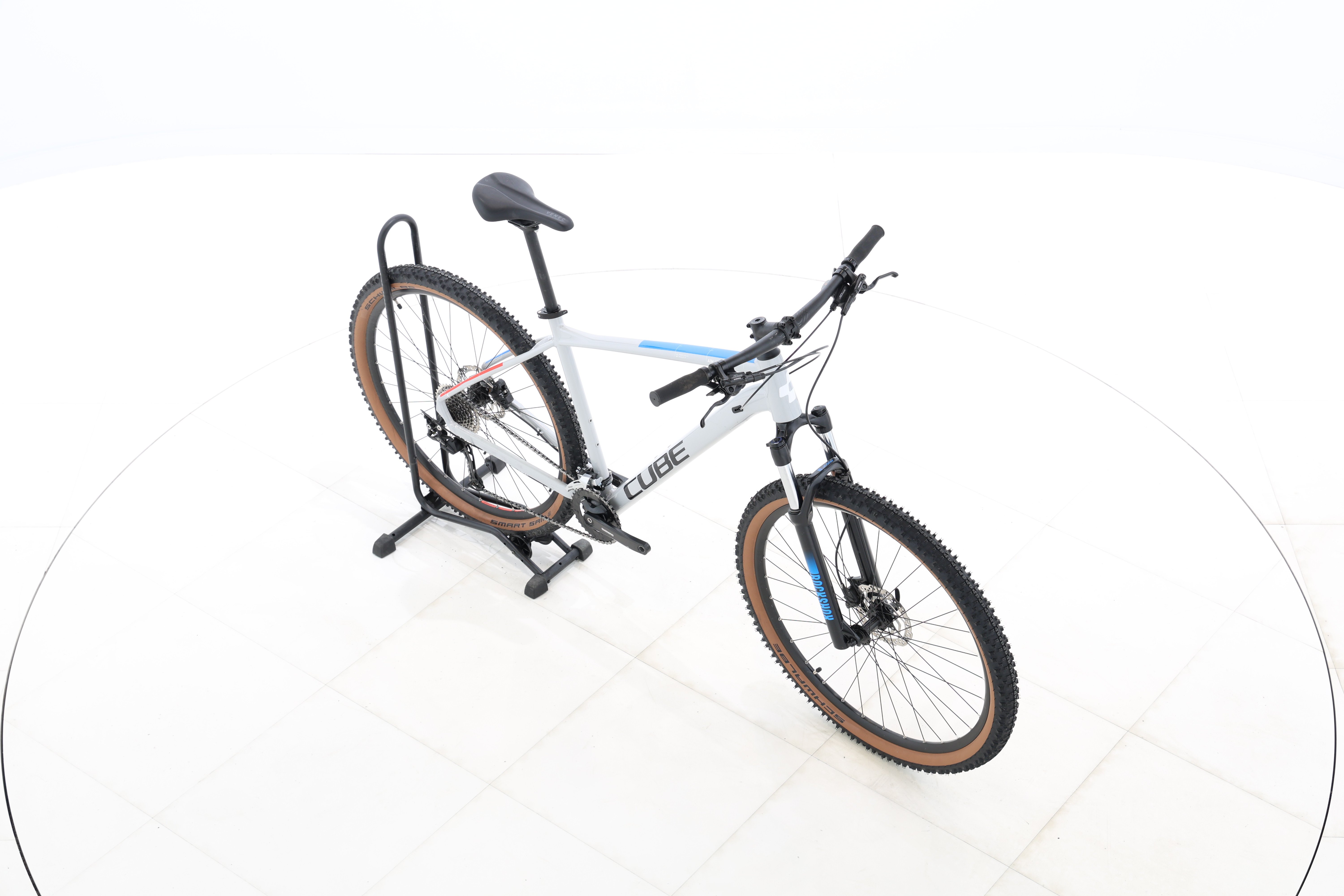 c502bbfd-c40e-4926-a24c-54fae3ece7e6