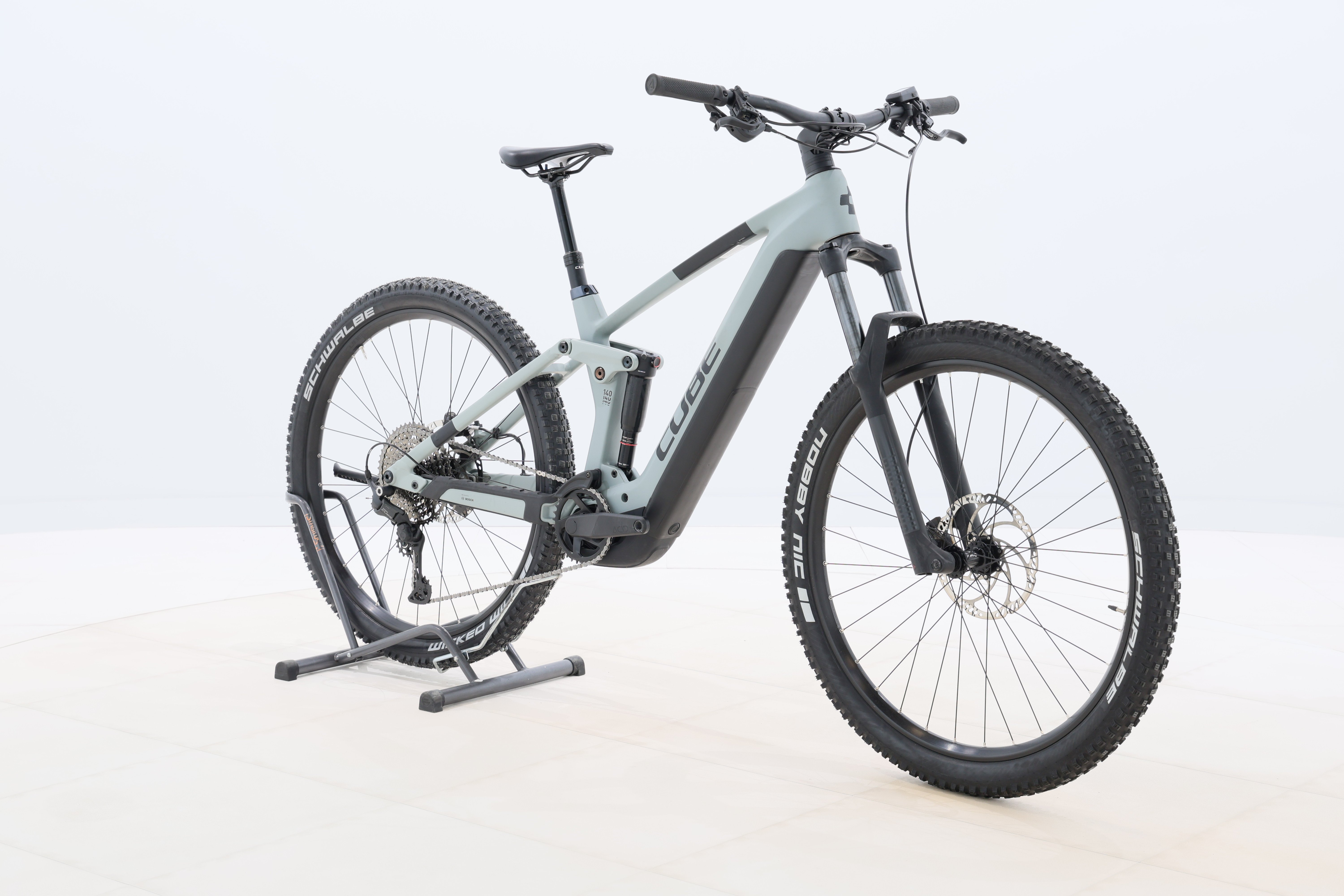 8115b129-f972-4be3-b48a-1b3480e4258a