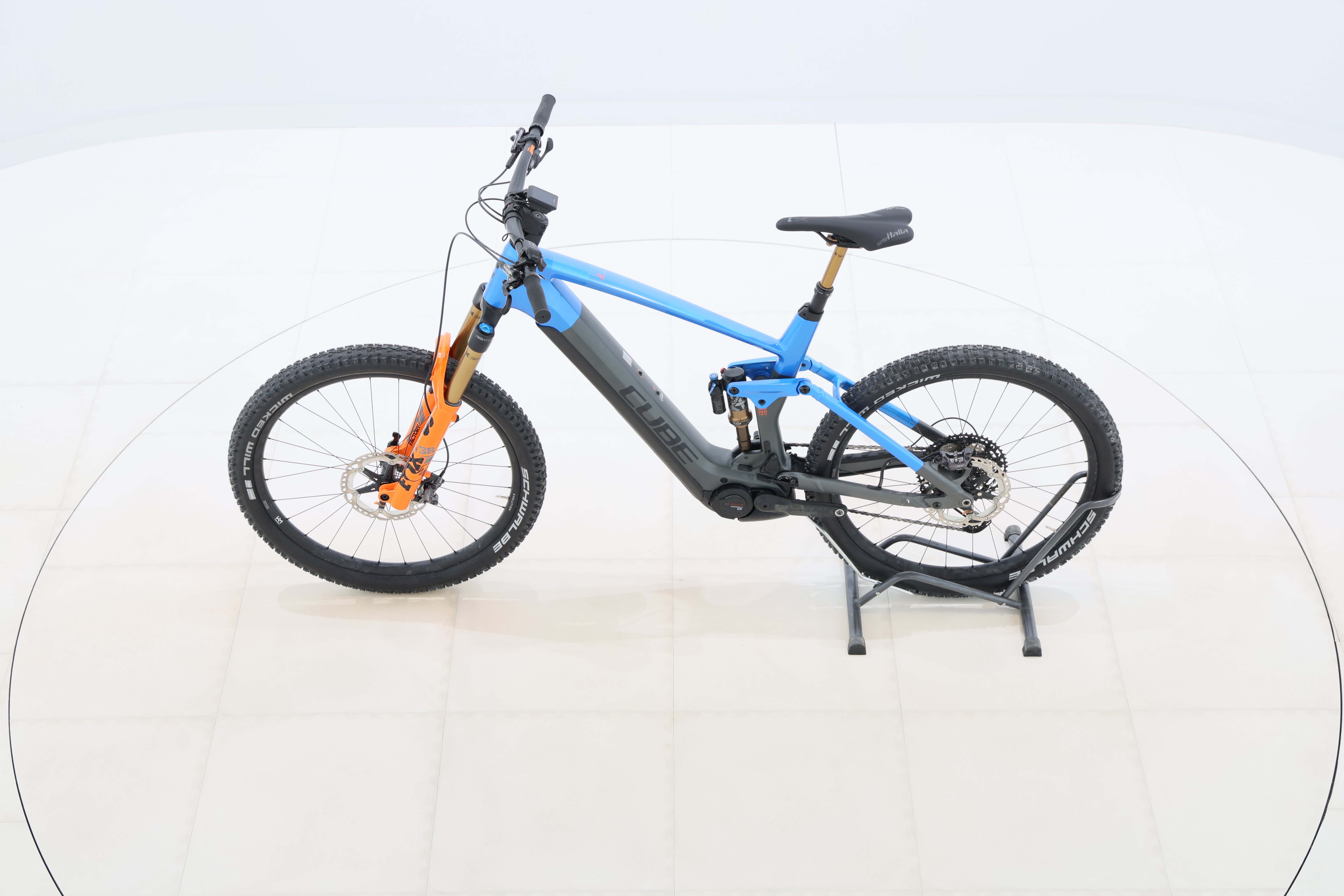 4da5553e-20b8-43dd-932b-35d93f5d235c